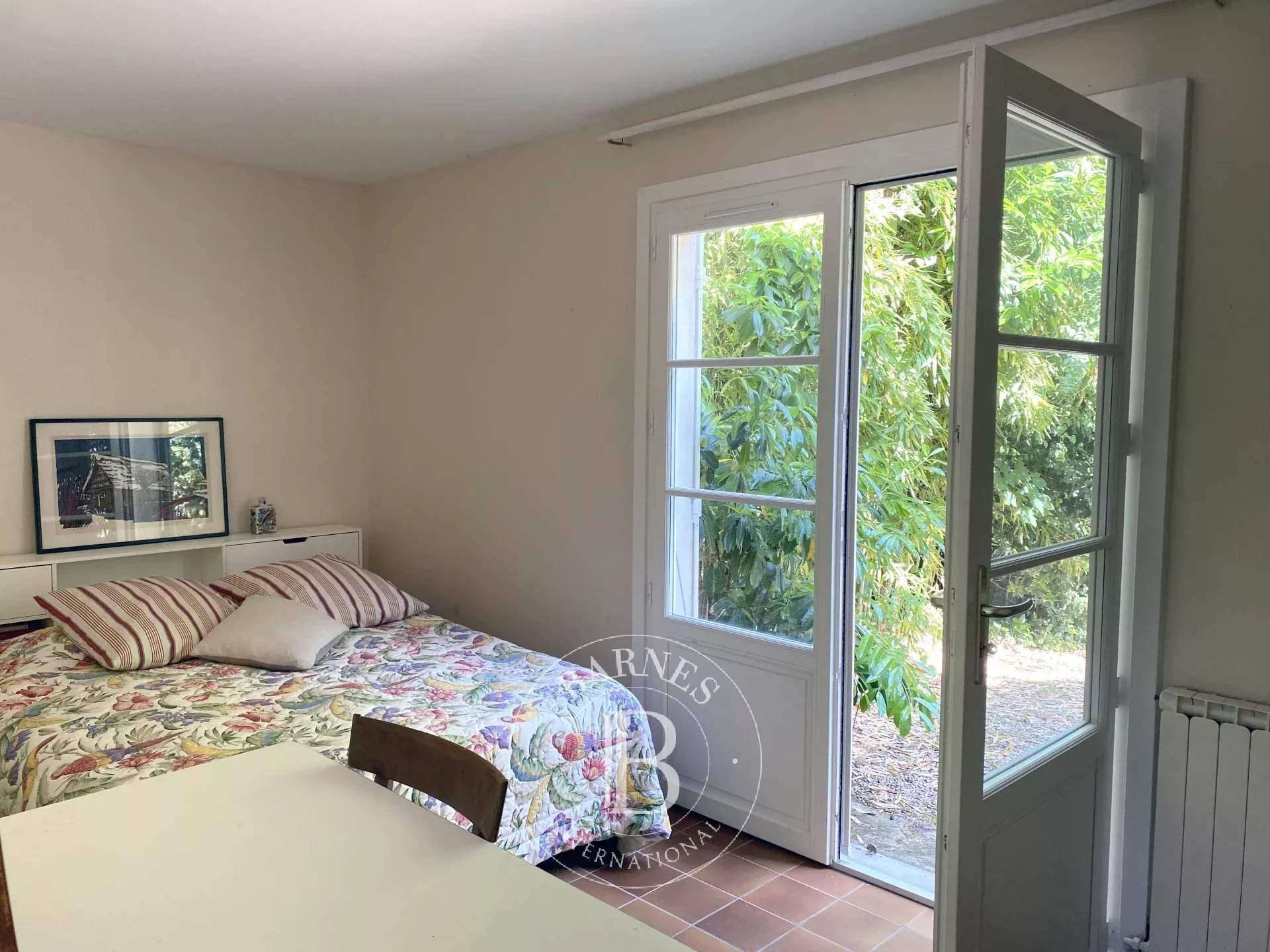 Fontainebleau  - Property 10 Bedrooms - picture 15