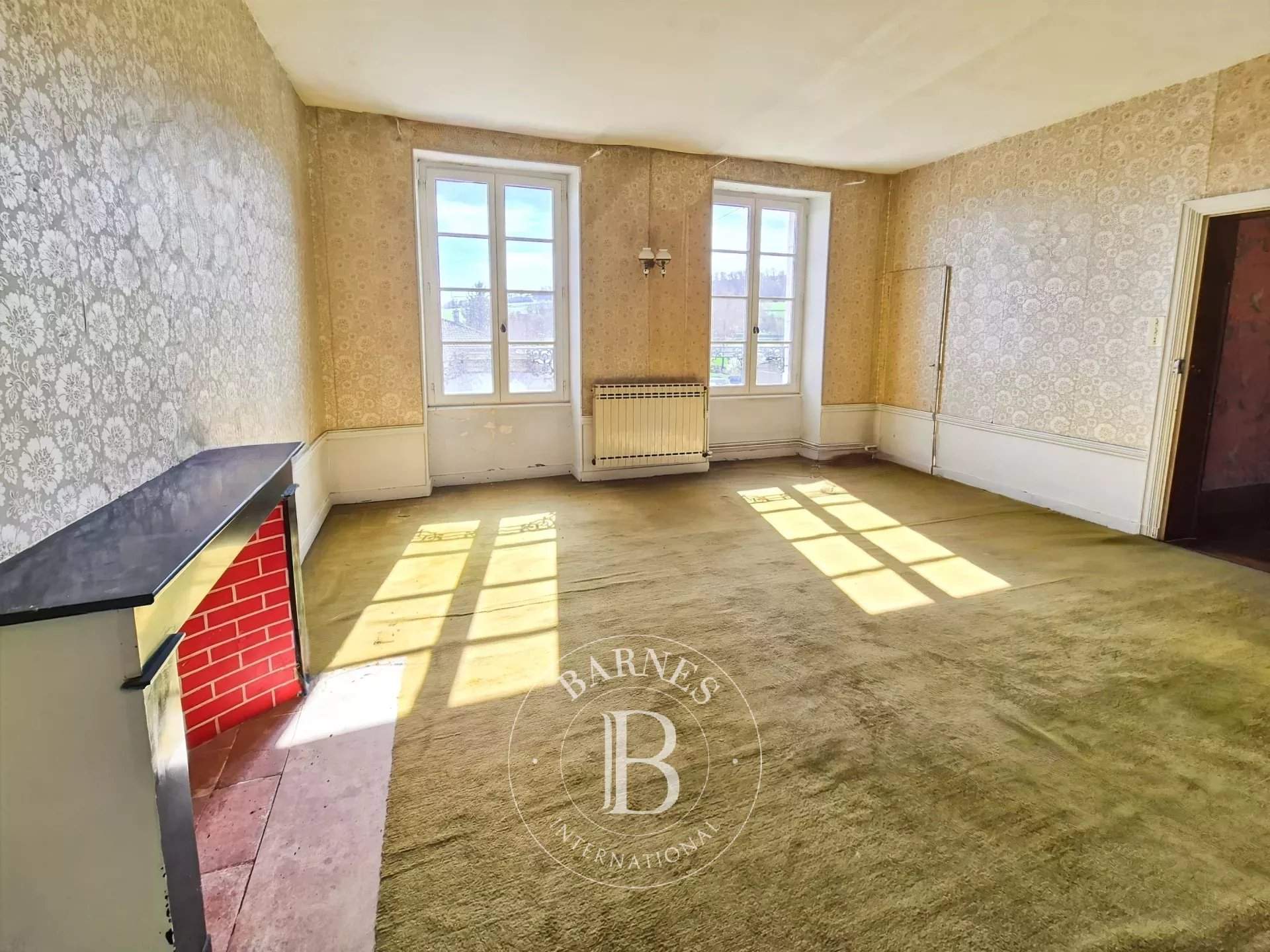 Chaptuzat  - Maison 5 Pi&egrave;ces 4 Chambres - picture 8