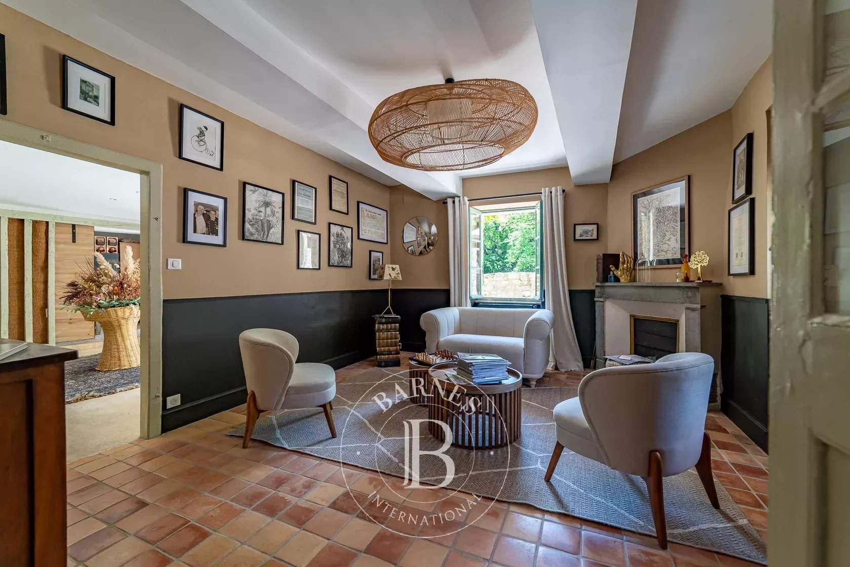 Grignan  - Property 8 Bedrooms - picture 10