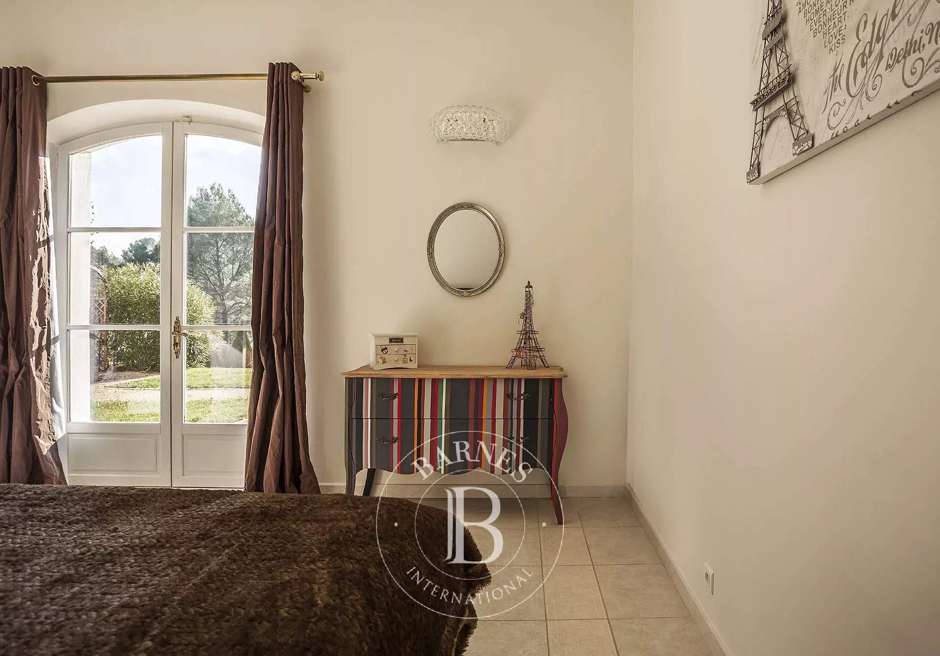 Flayosc  - Bastide 10 Pi&egrave;ces 5 Chambres - picture 13