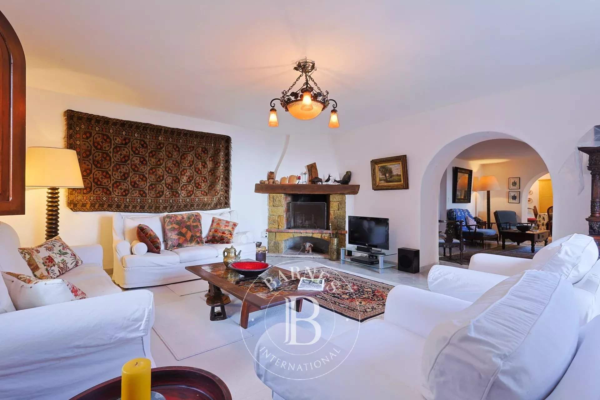 Seillans  - Property 11 Bedrooms - picture 10