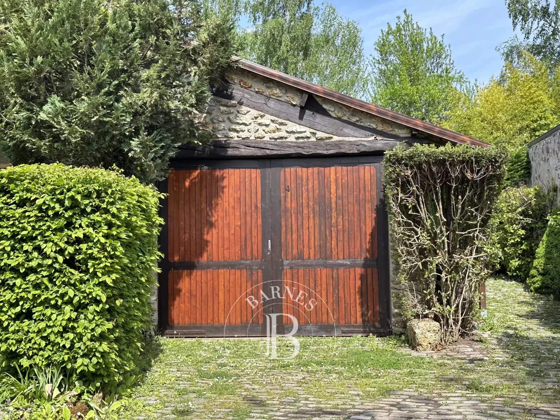 La Ferté-sous-Jouarre  - Maison 7 Pi&egrave;ces 5 Chambres - picture 9