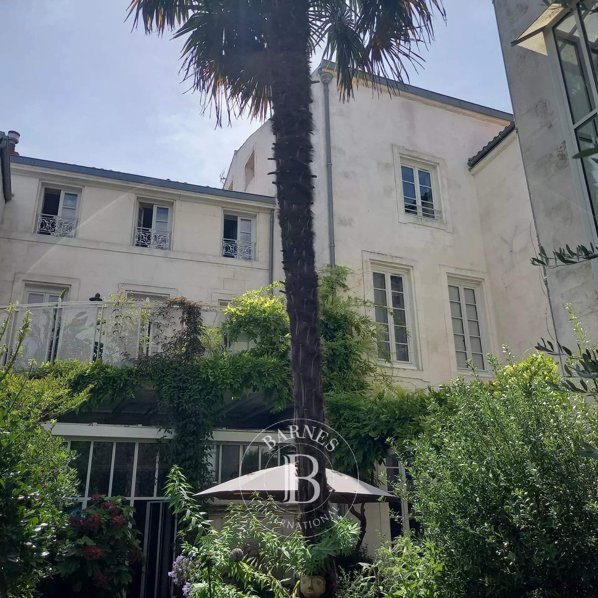 La Rochelle  - House 9 Bedrooms - picture 2