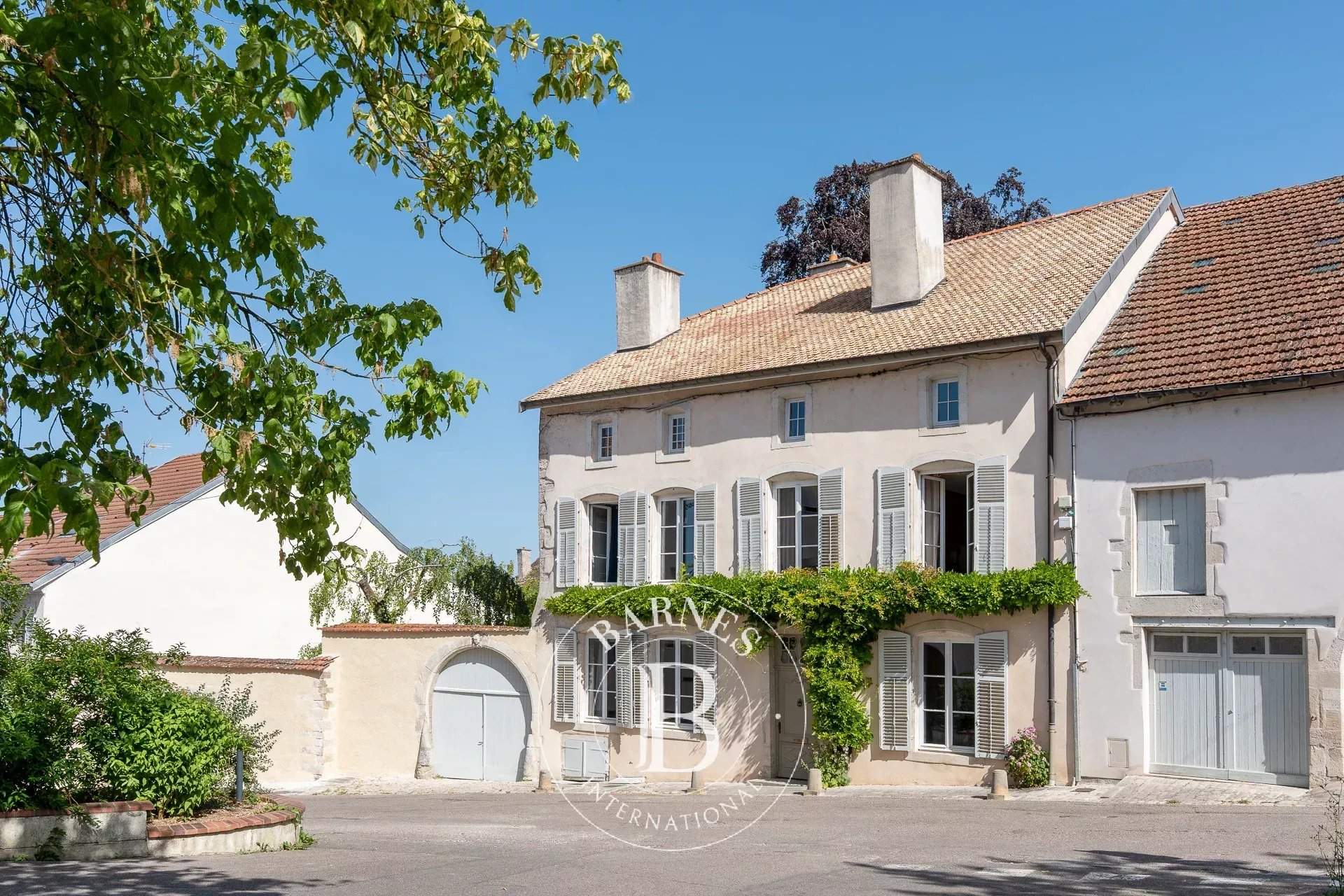 Neufchâteau  - Maison 16 Pi&egrave;ces - picture 1