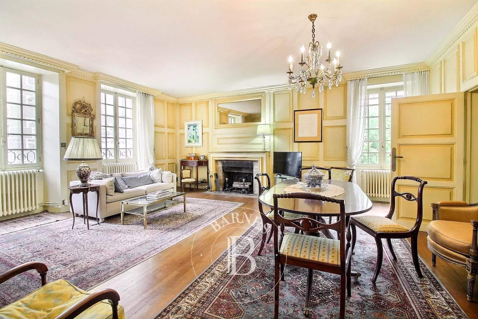 Brive-la-Gaillarde  - Maison de ville 7 Pi&egrave;ces 5 Chambres - picture 5