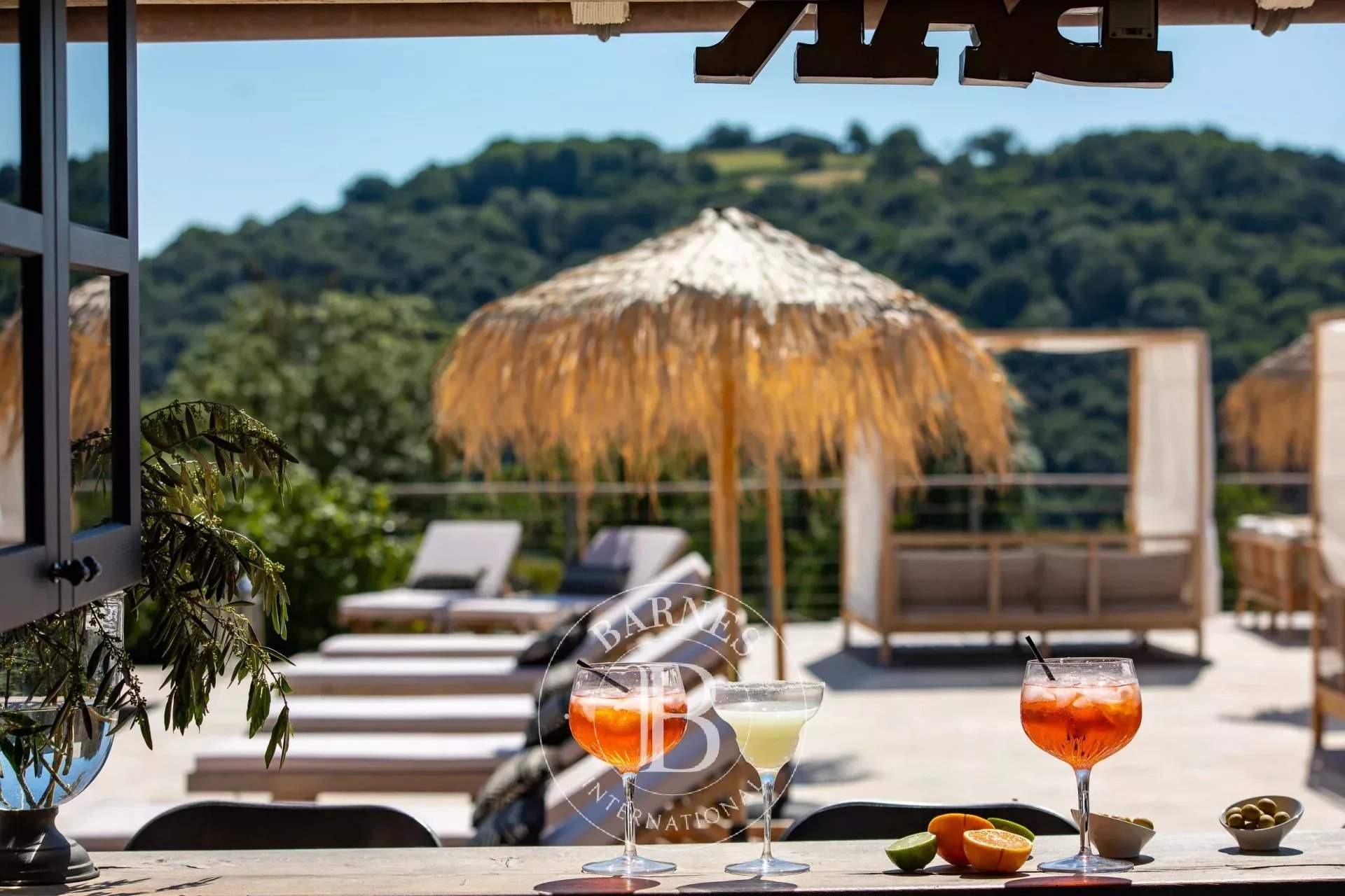 Rodez  - Propriété 22 Pièces 15 Chambres - picture 9