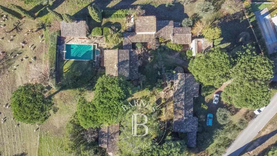 Bagnols-en-Forêt  - Mas 16 Pi&egrave;ces 10 Chambres - picture 3