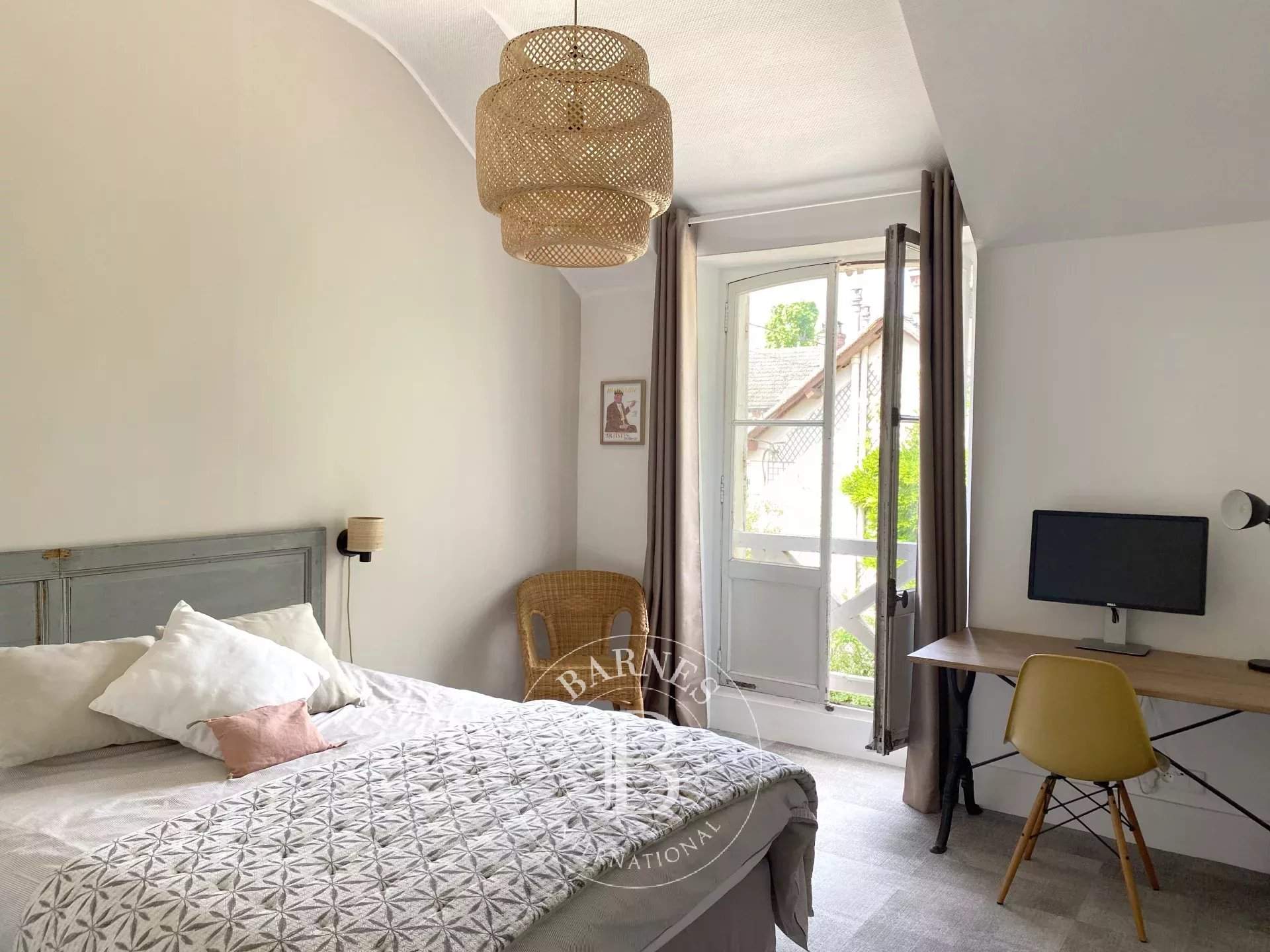 Fontainebleau  - Property 10 Bedrooms - picture 19