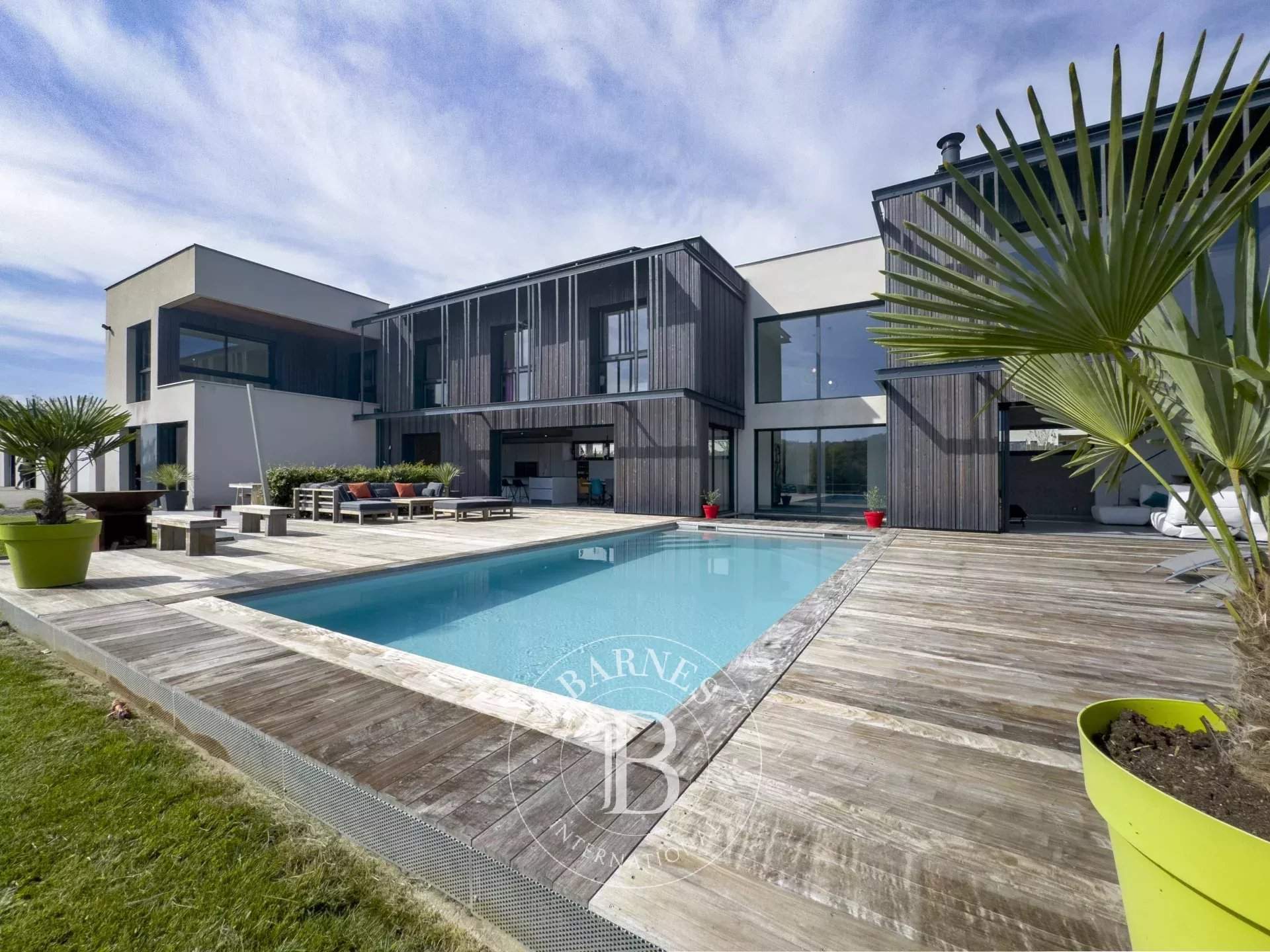 Les Abrets en Dauphiné  - Maison 13 Pièces 7 Chambres - picture 13