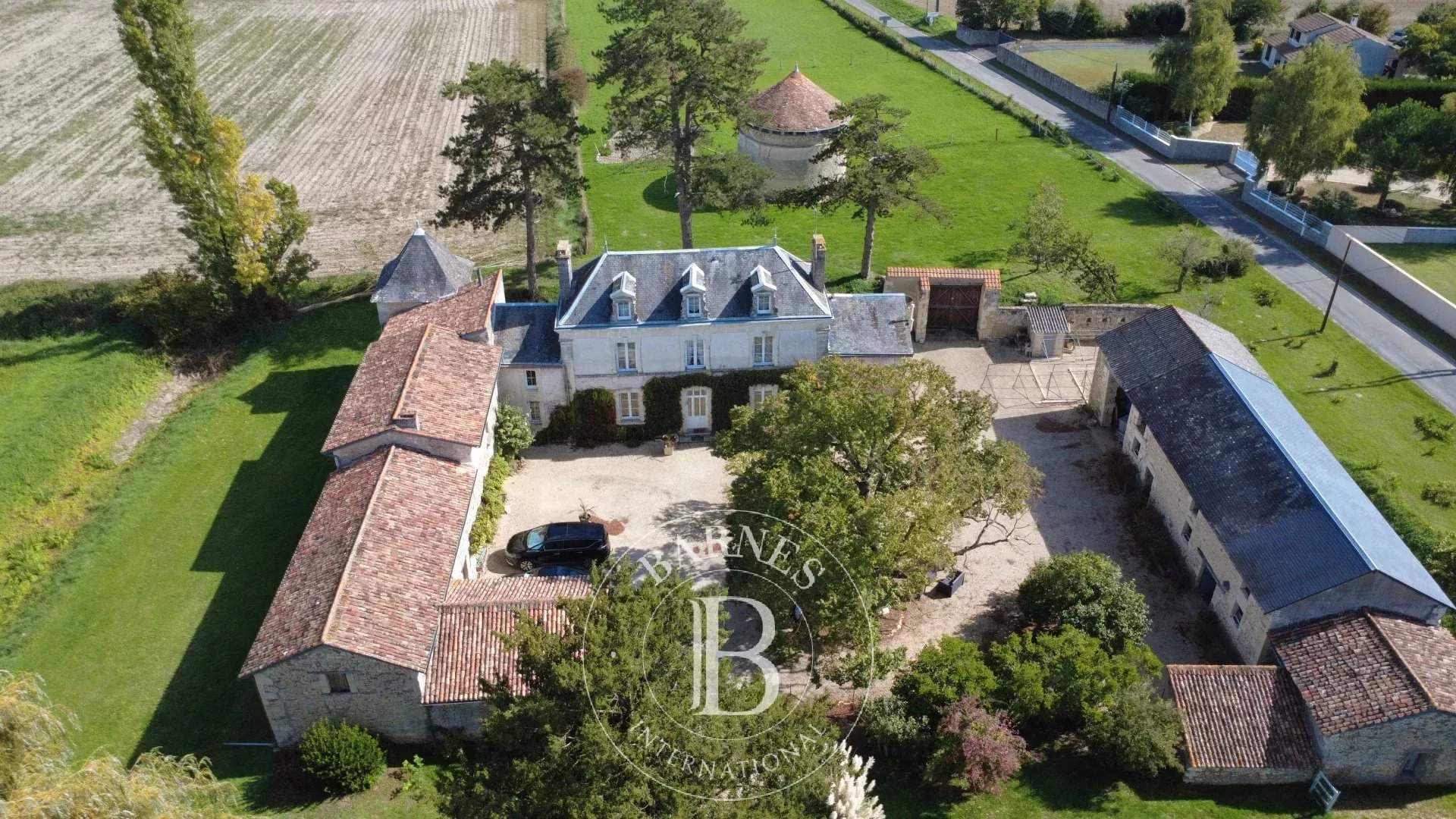 Poitiers  - Manoir 8 Pièces 4 Chambres - picture 1