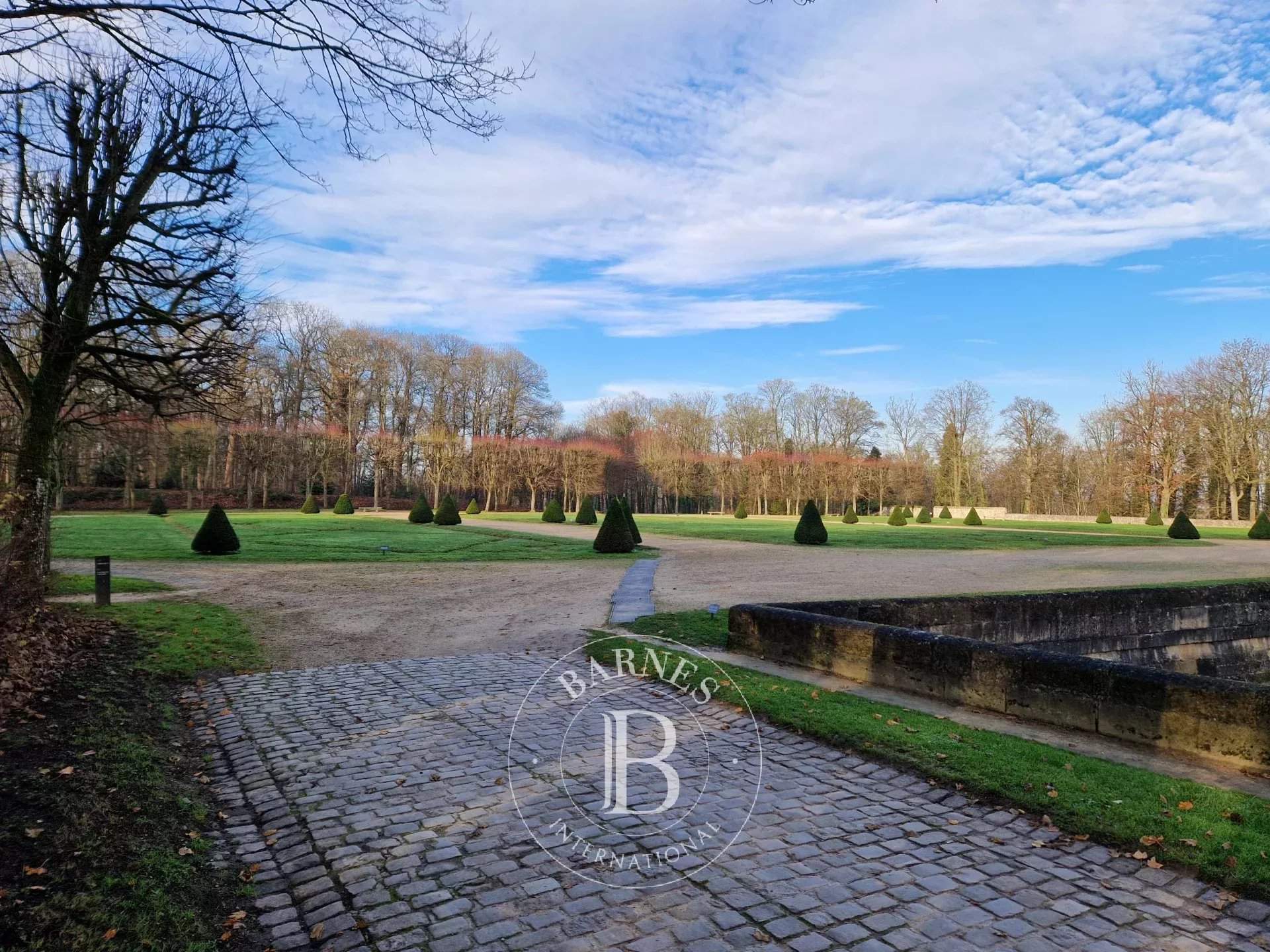 Écouen  - Immeuble  - picture 8