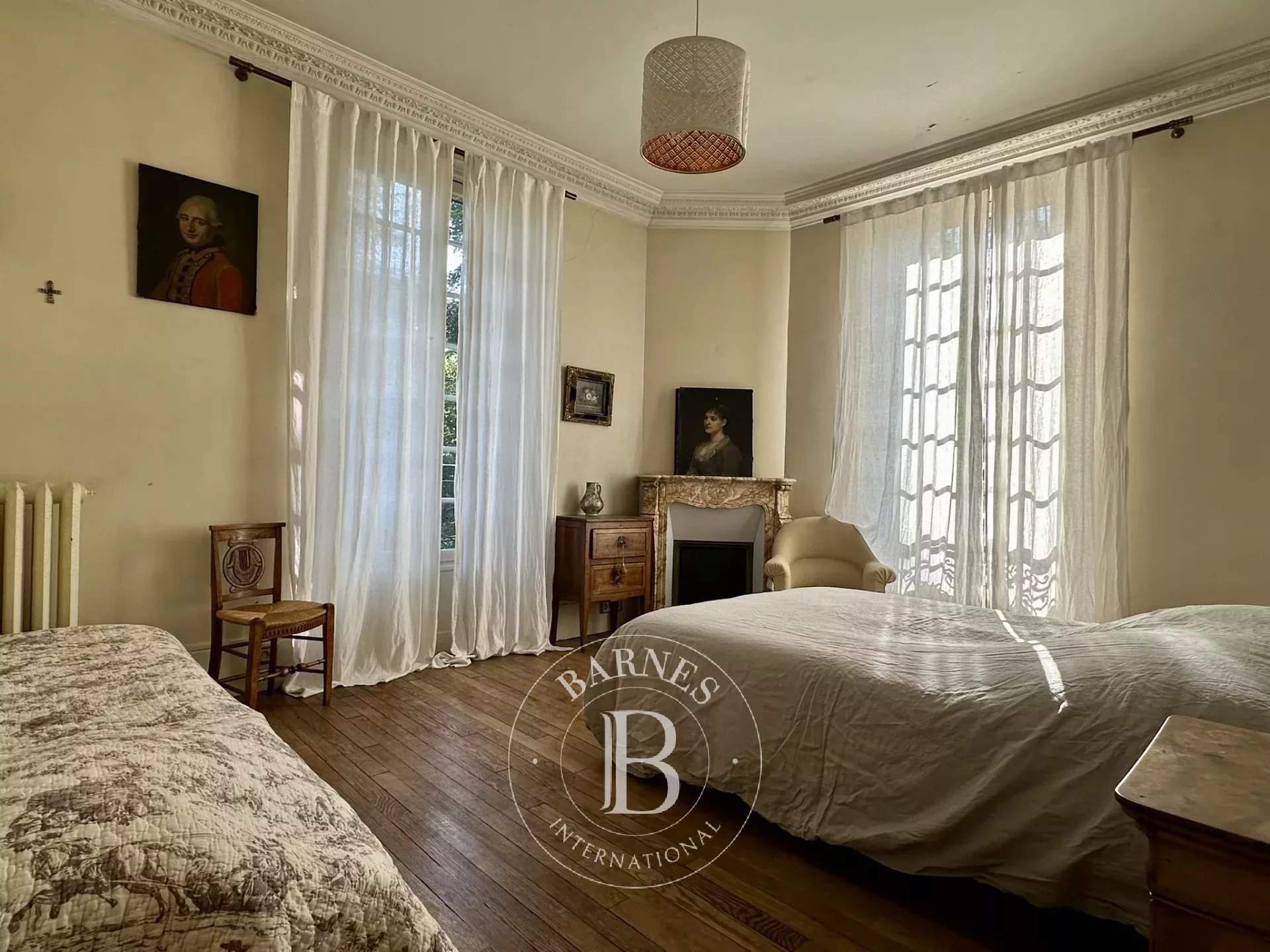 Arpajon  - Maison 9 Pi&egrave;ces 6 Chambres - picture 9