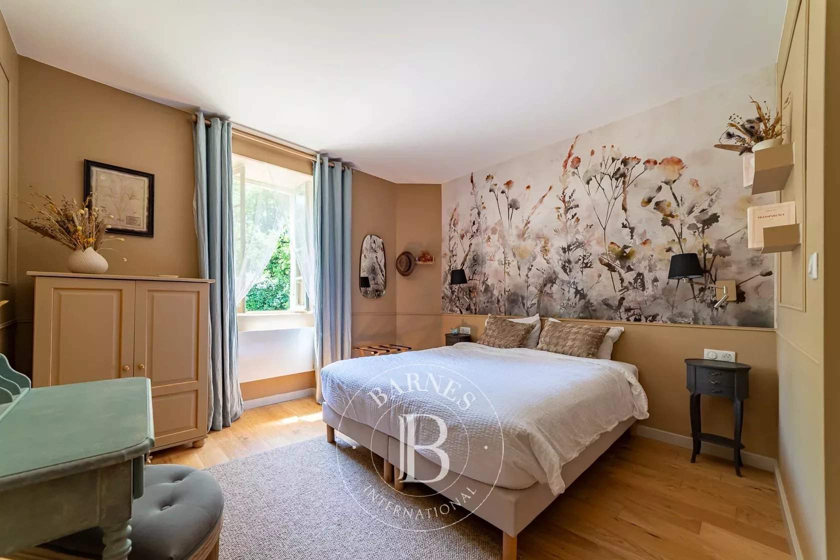 Grignan  - Property 8 Bedrooms - picture 17