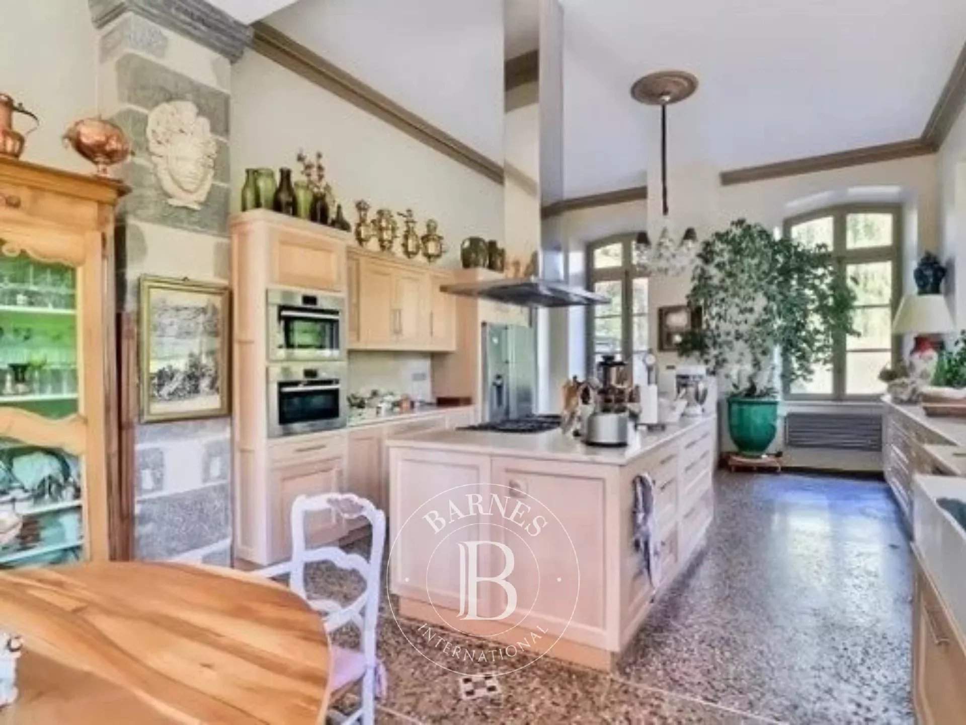 Ambert  - Maison 24 Pi&egrave;ces 11 Chambres - picture 10