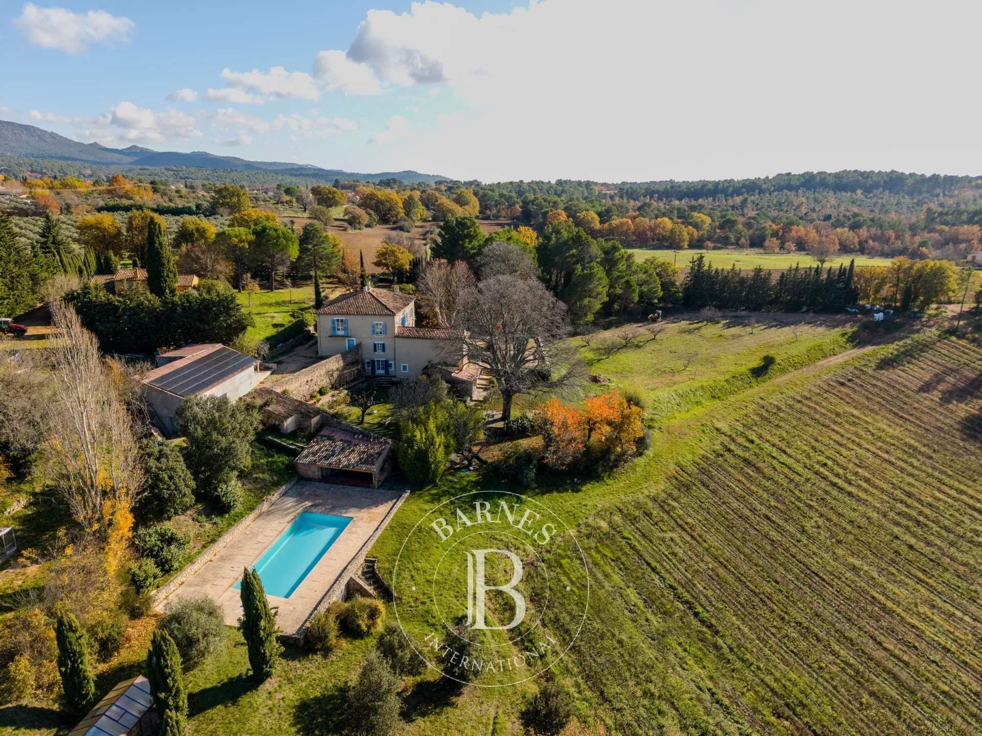 Aups  - Propriété 19 Pi&egrave;ces 11 Chambres - picture 4