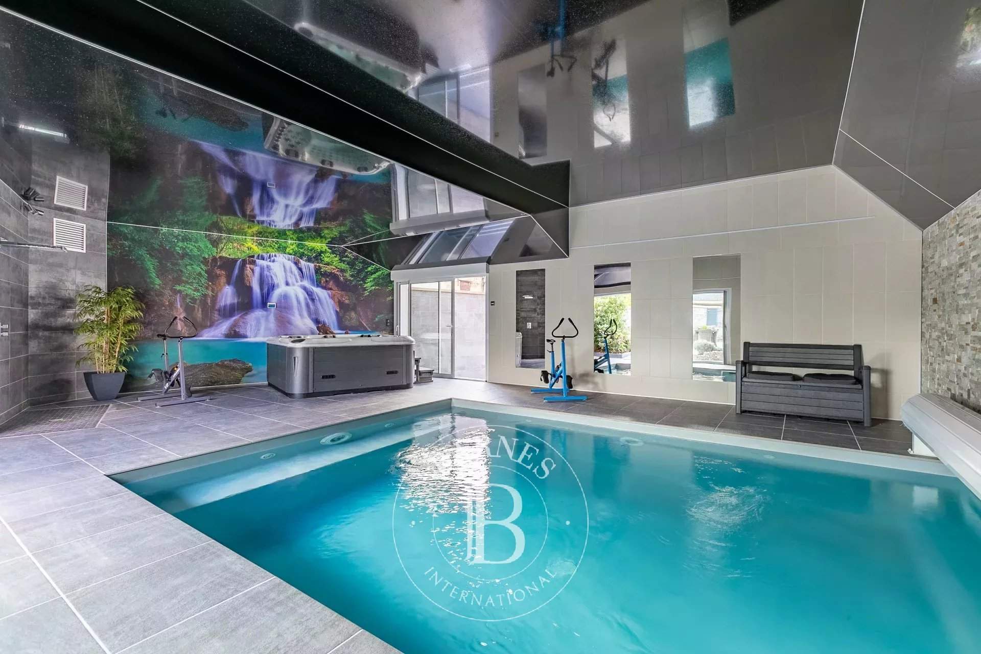 Monchy-Humières  - Maison 8 Pi&egrave;ces 5 Chambres - picture 10