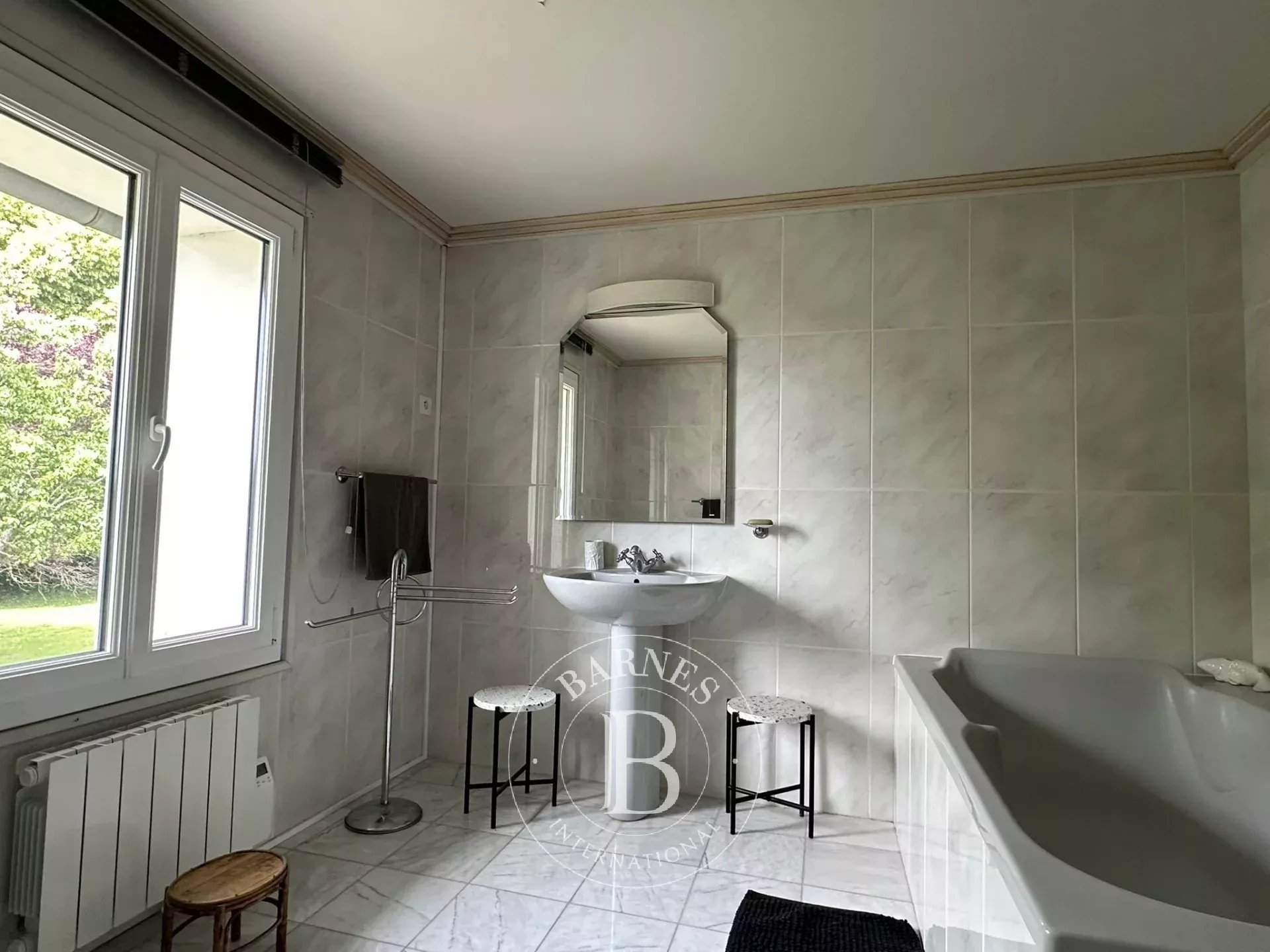 Saint-Vrain  - Maison 7 Pi&egrave;ces 6 Chambres - picture 16