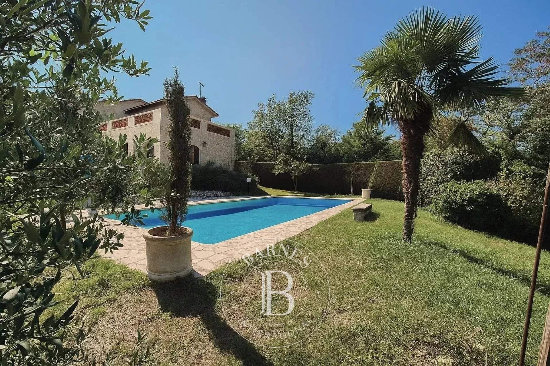 Lempdes  - Maison 6 Pi&egrave;ces 4 Chambres - picture 1