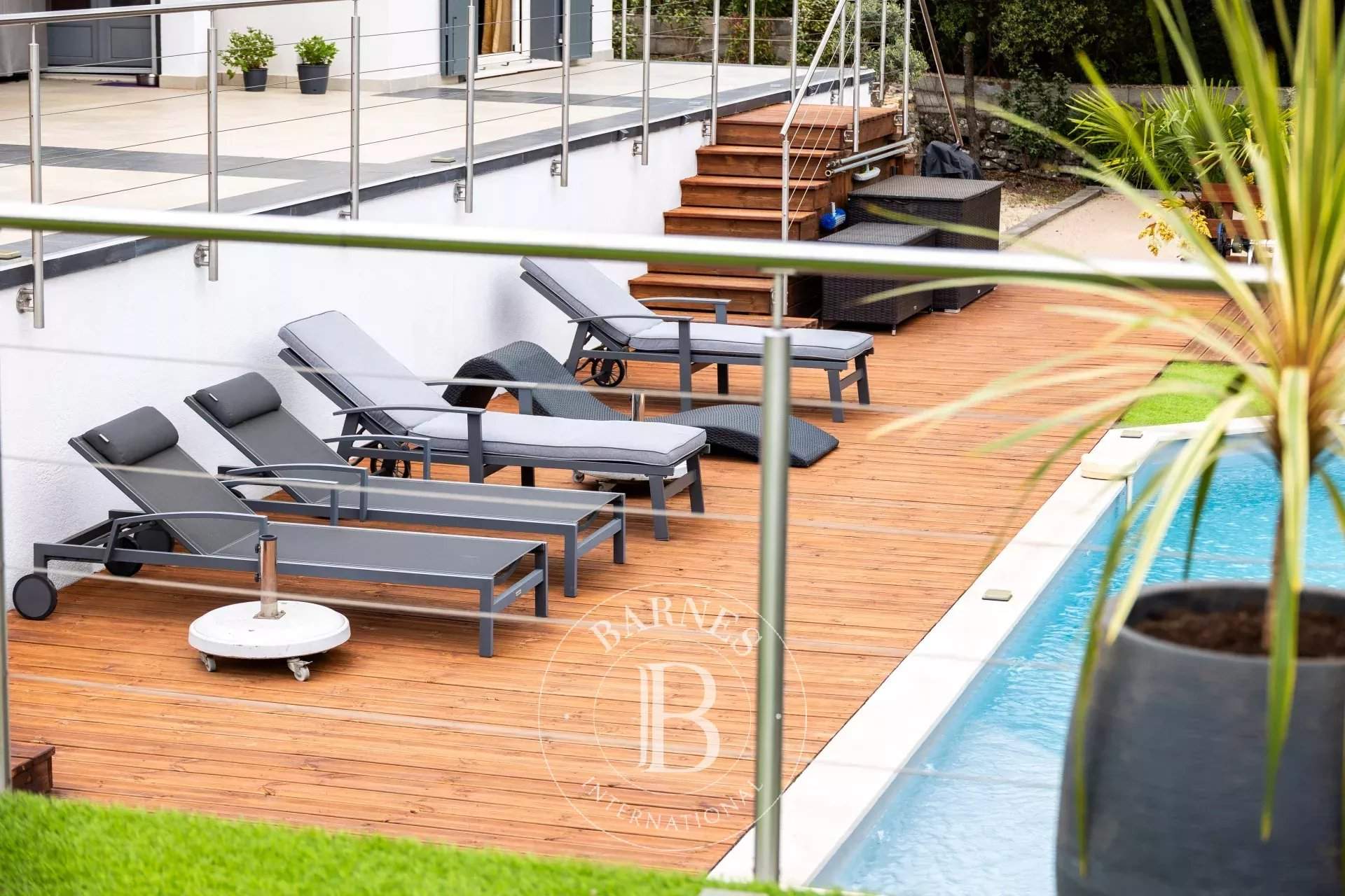 Saint-Maximin-la-Sainte-Baume  - Villa 7 Pièces 4 Chambres - picture 6