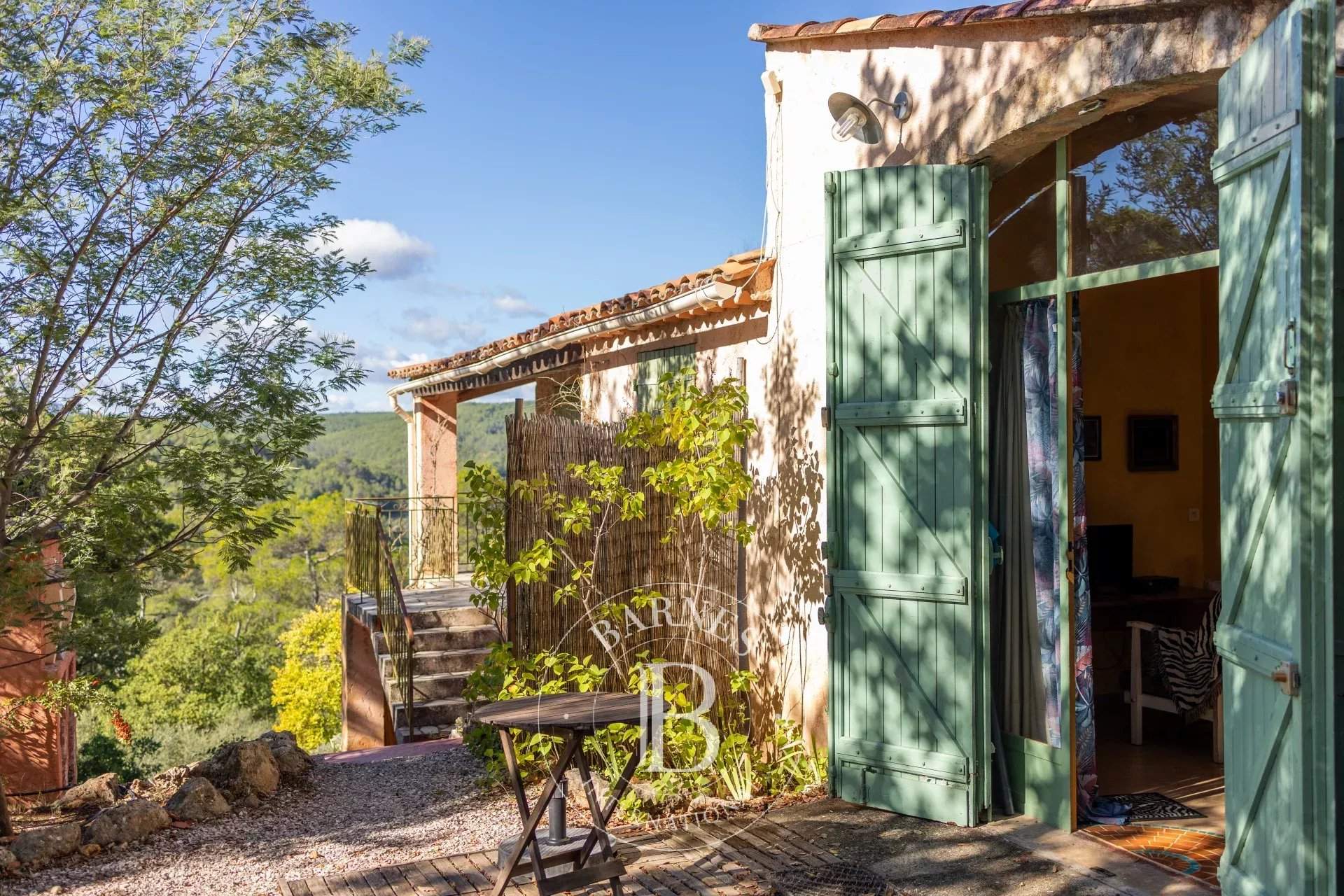 Entrecasteaux  - Property 7 Bedrooms - picture 9