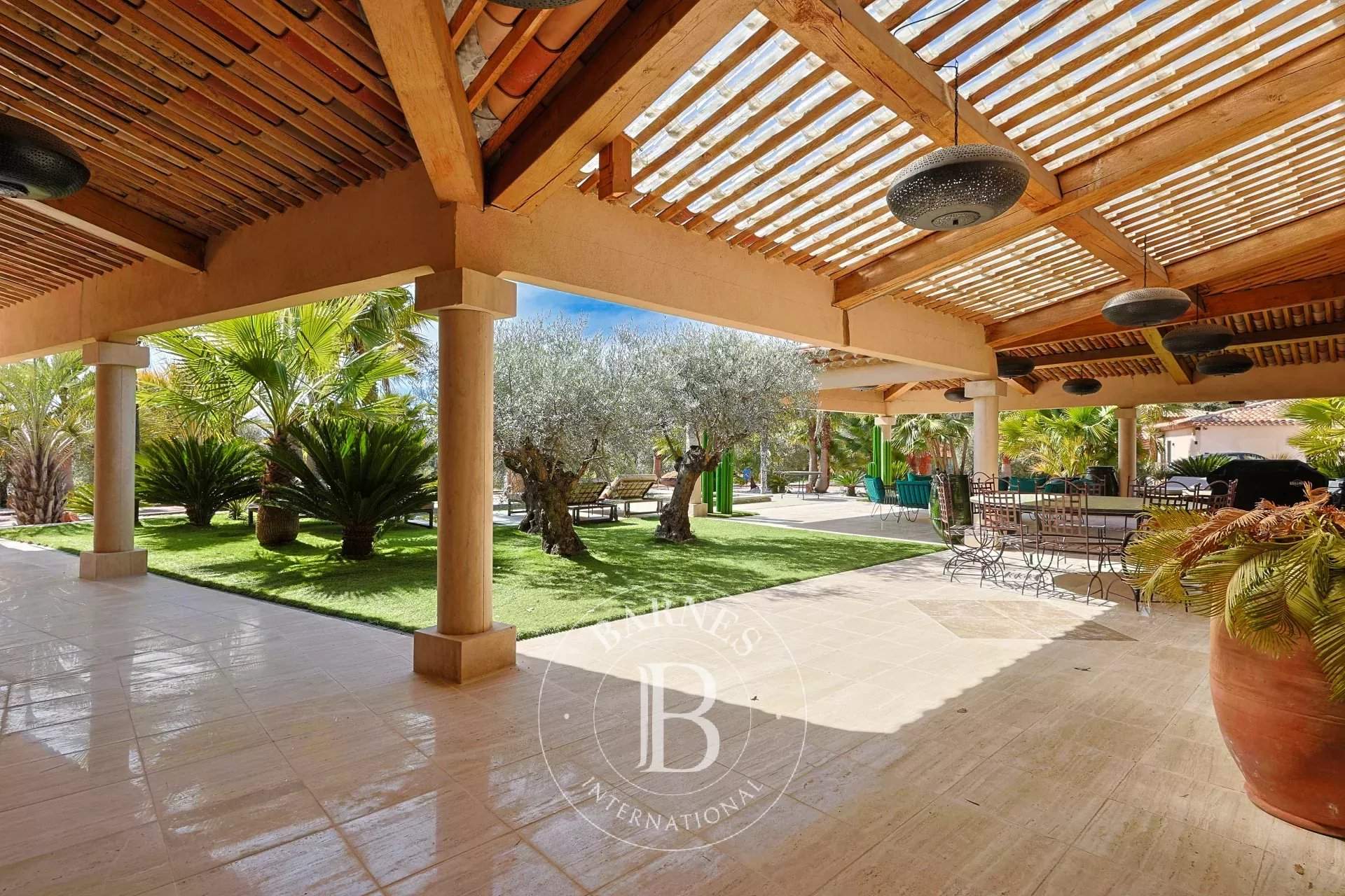 Lorgues  - Finca 9 Cuartos 6 Habitaciones - picture 9