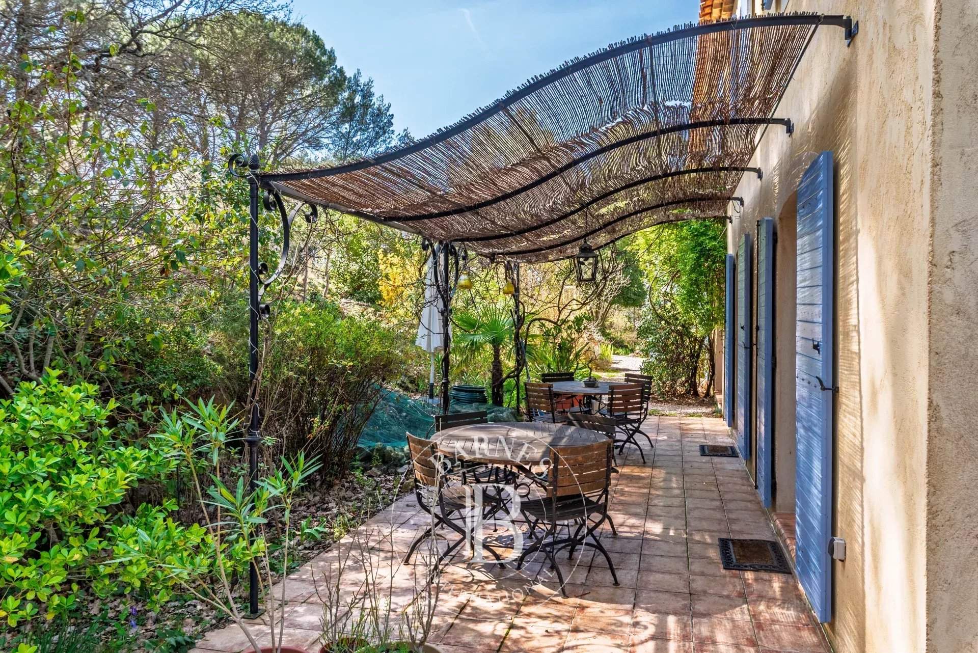 Bras  - Maison d'hôtes 12 Pi&egrave;ces 10 Chambres - picture 9