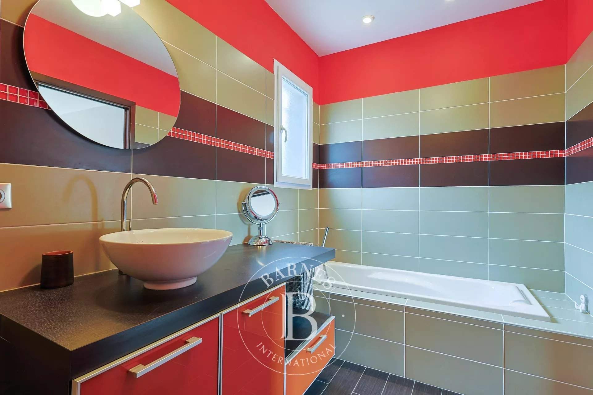 Saint-Maximin-la-Sainte-Baume  - Villa 7 Pièces 4 Chambres - picture 18