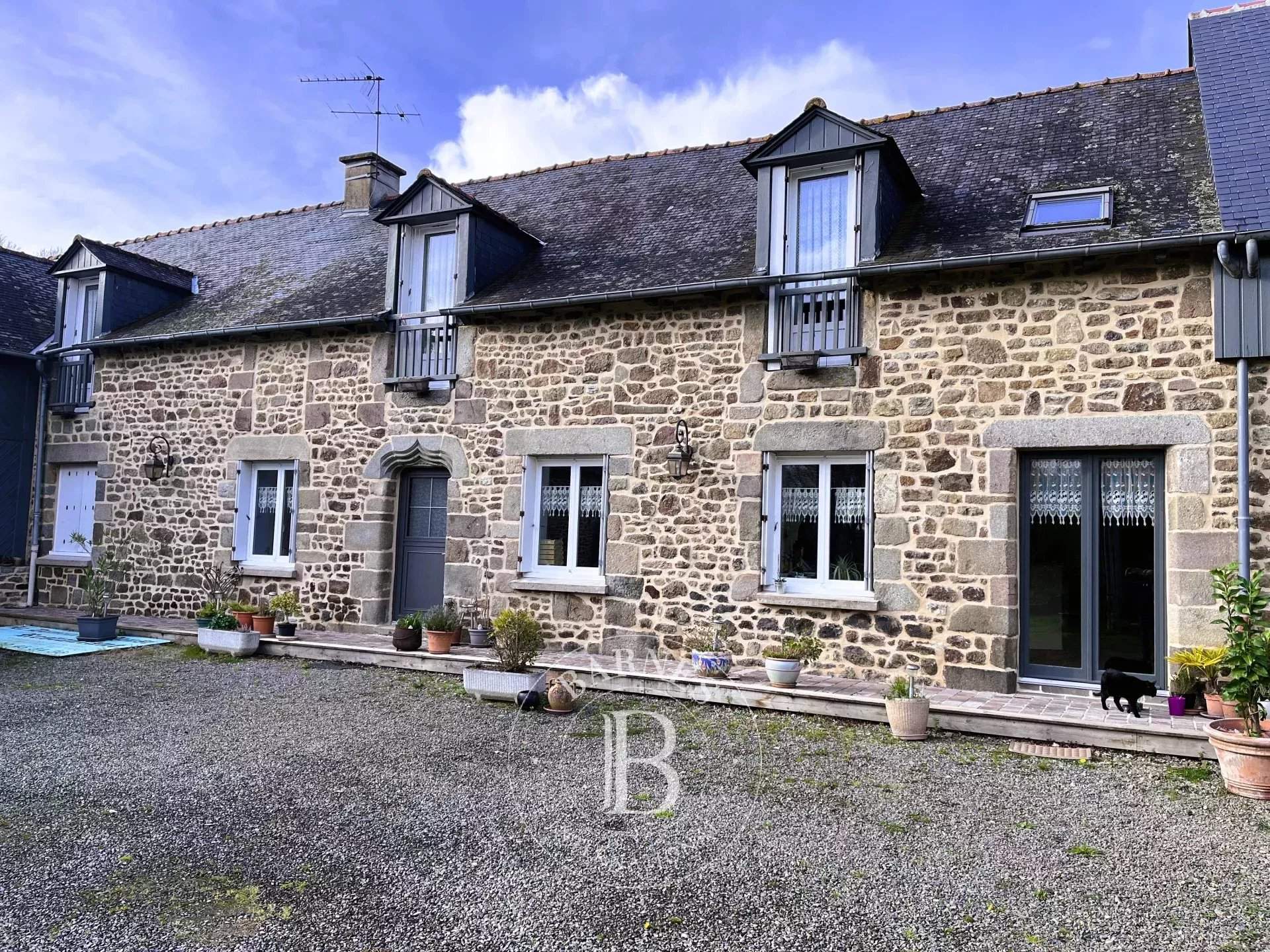 Rennes  - Property 4 Bedrooms - picture 1