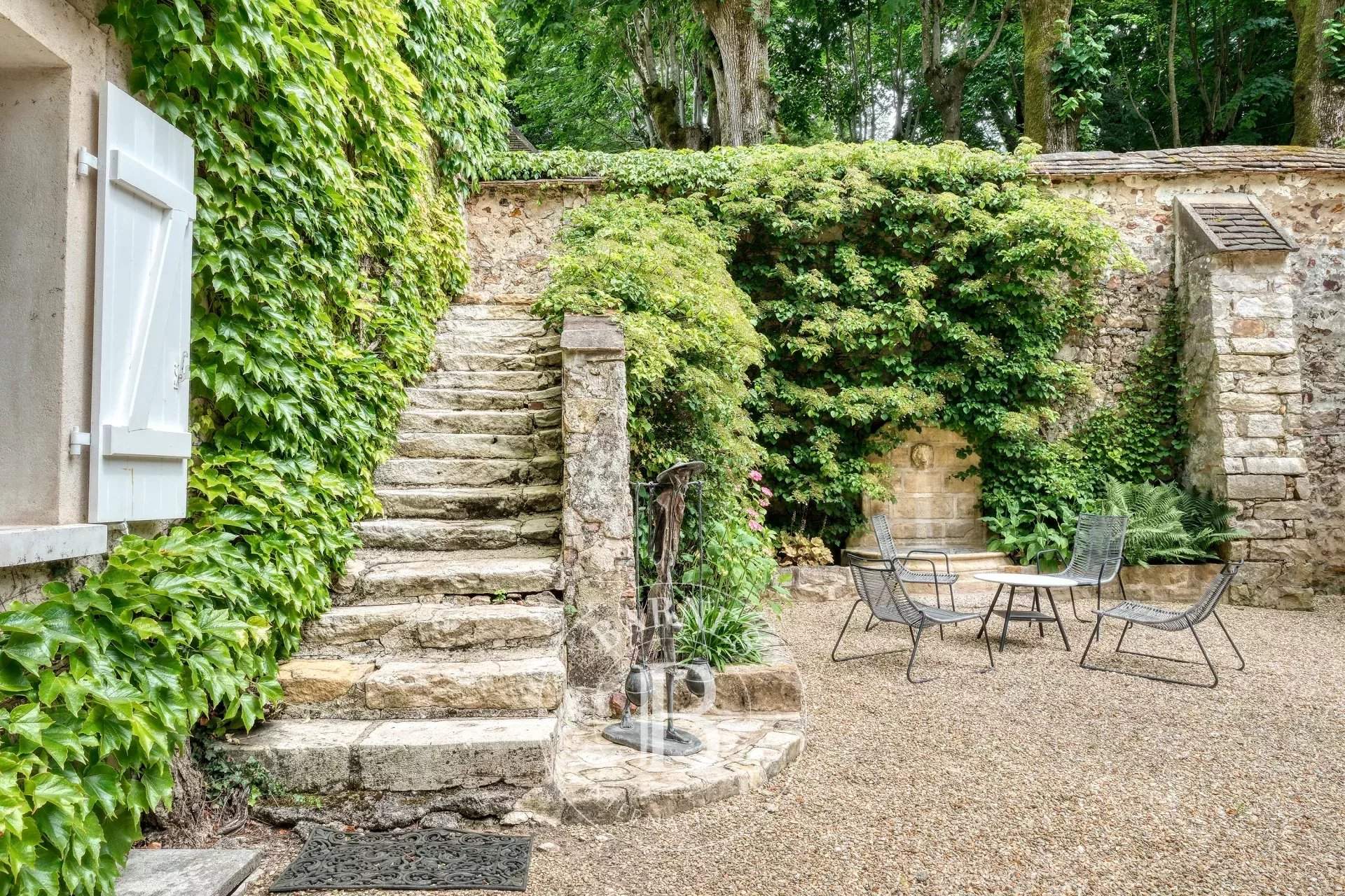 Fontainebleau  - Manor house 6 Bedrooms - picture 10