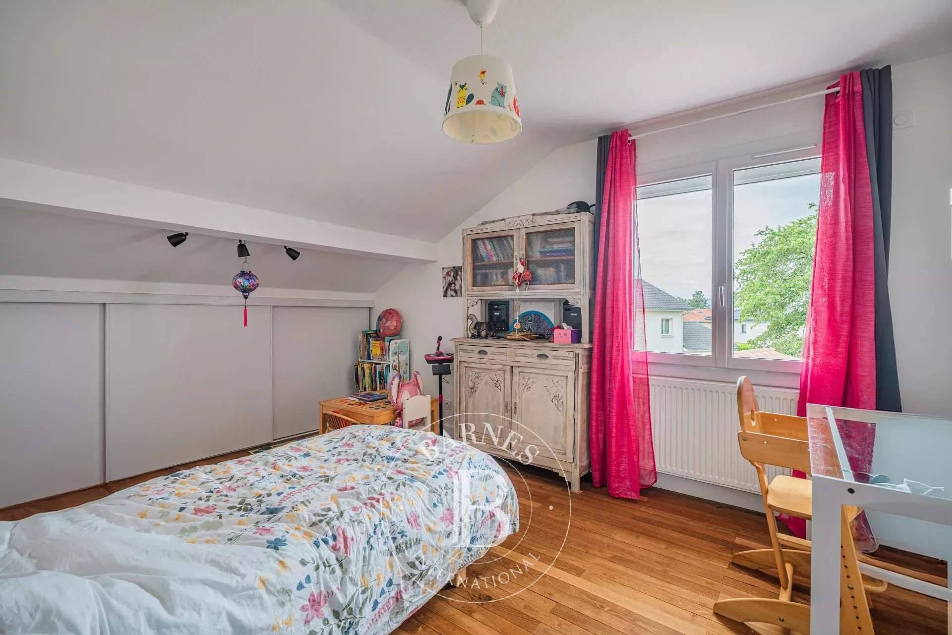 Coublevie  - Maison 9 Pi&egrave;ces 4 Chambres - picture 11