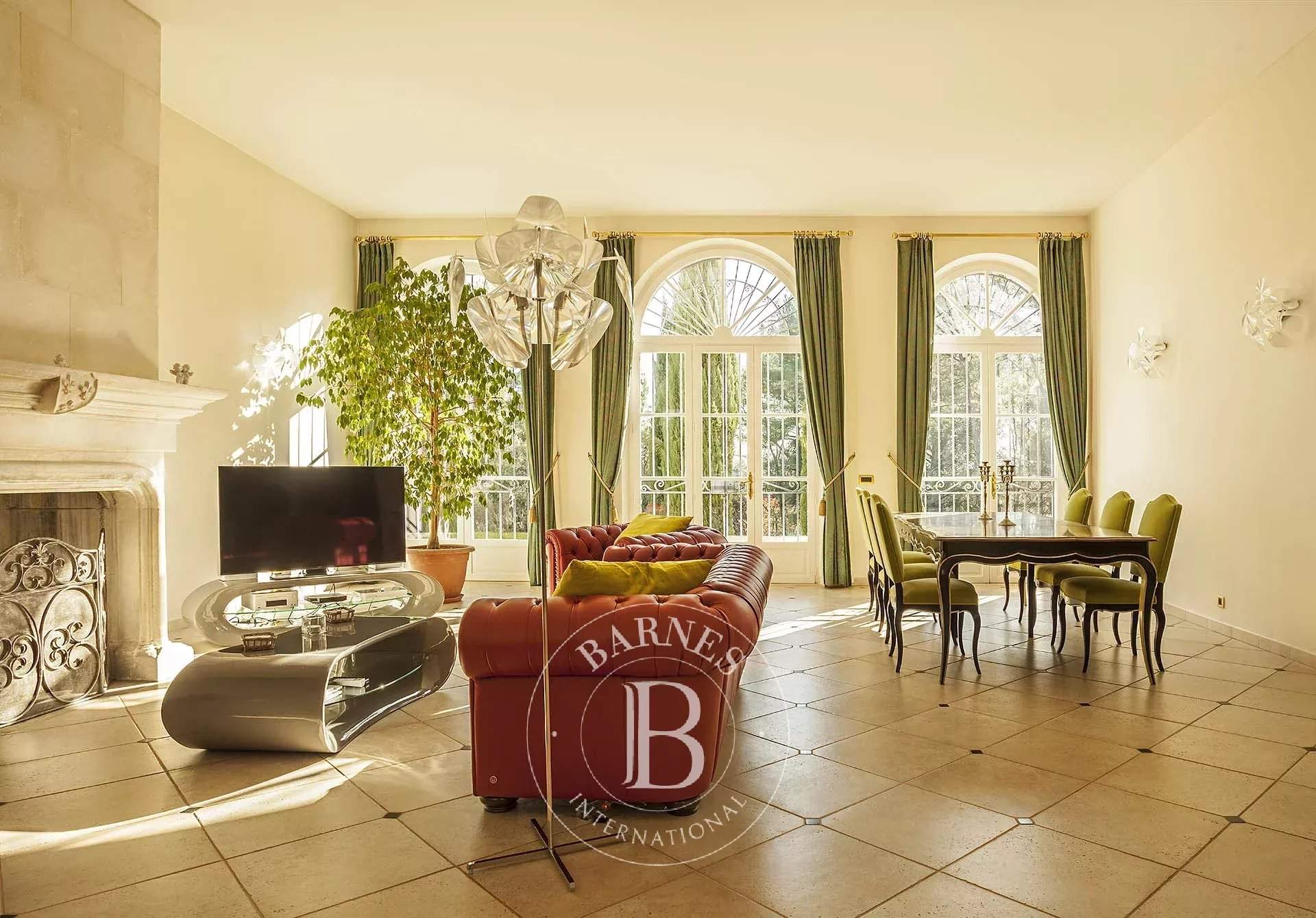 Flayosc  - Bastide 10 Pi&egrave;ces 5 Chambres - picture 9