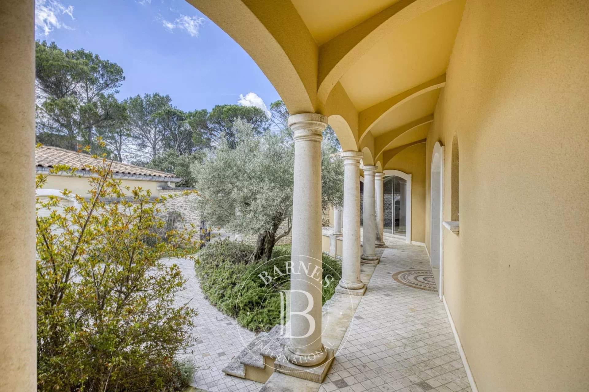 Suze-la-Rousse  - Maison 30 Pièces 11 Chambres - picture 7