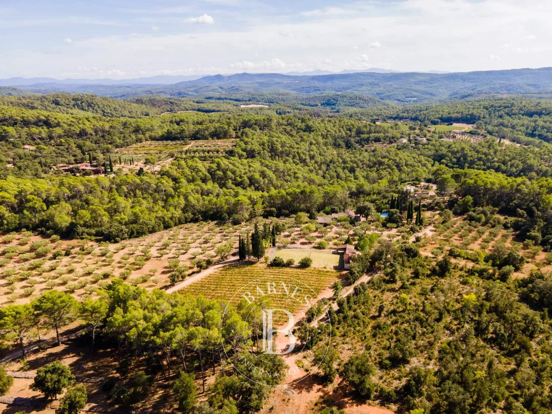 Entrecasteaux  - Property 13 Bedrooms - picture 19