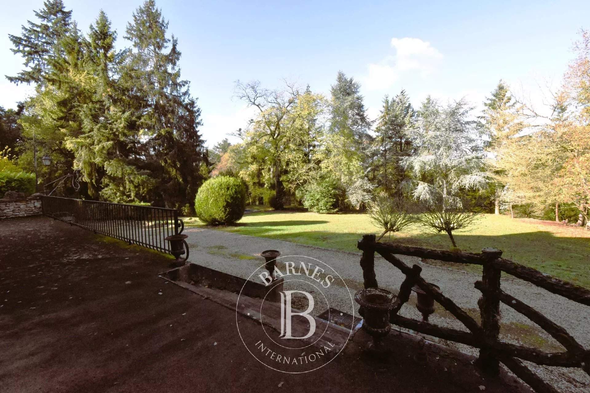 Sermaise  - Maison 15 Pi&egrave;ces 6 Chambres - picture 6