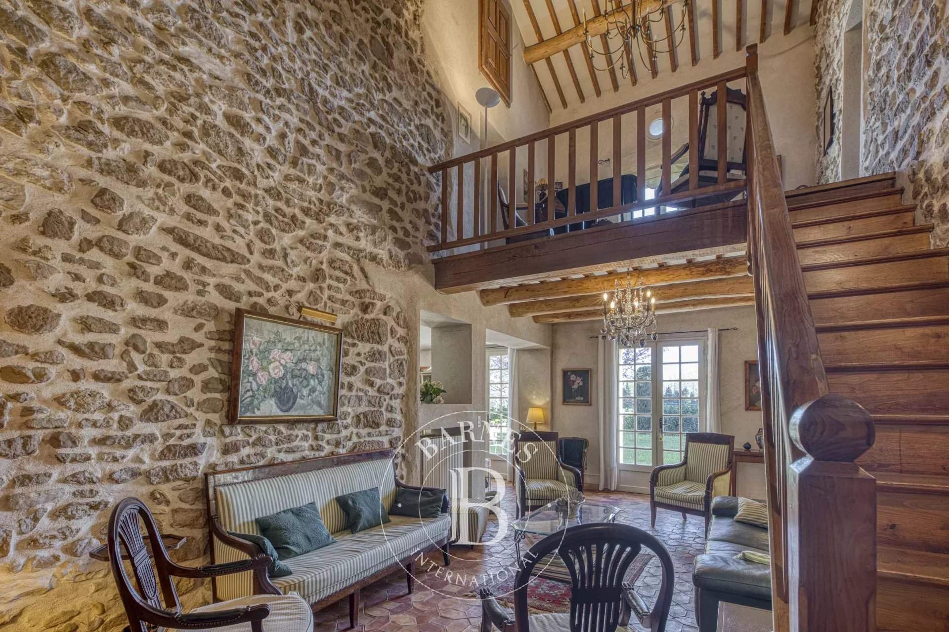 Vaison-la-Romaine  - House 8 Bedrooms - picture 11