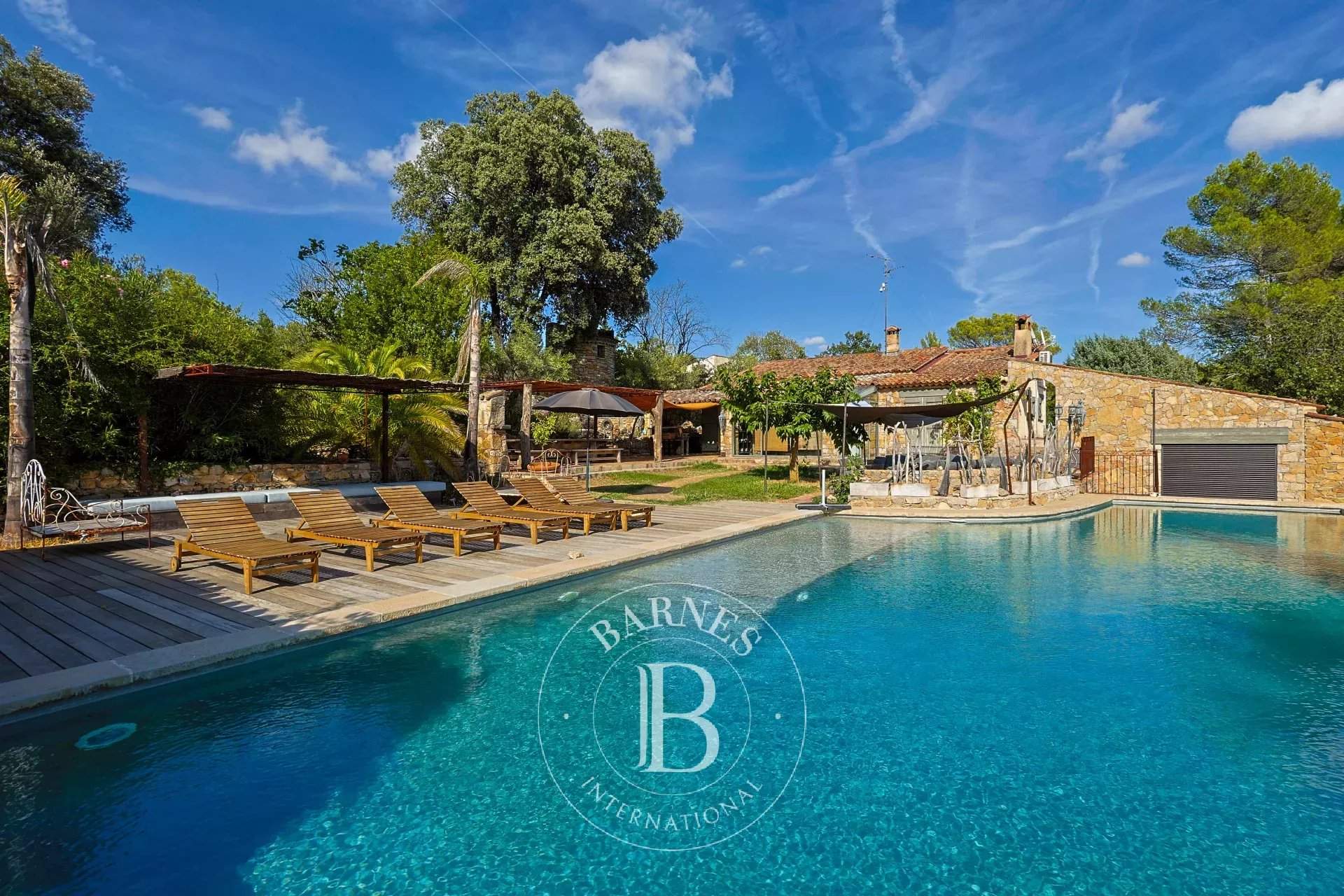 Entrecasteaux  - Property 13 Bedrooms - picture 4