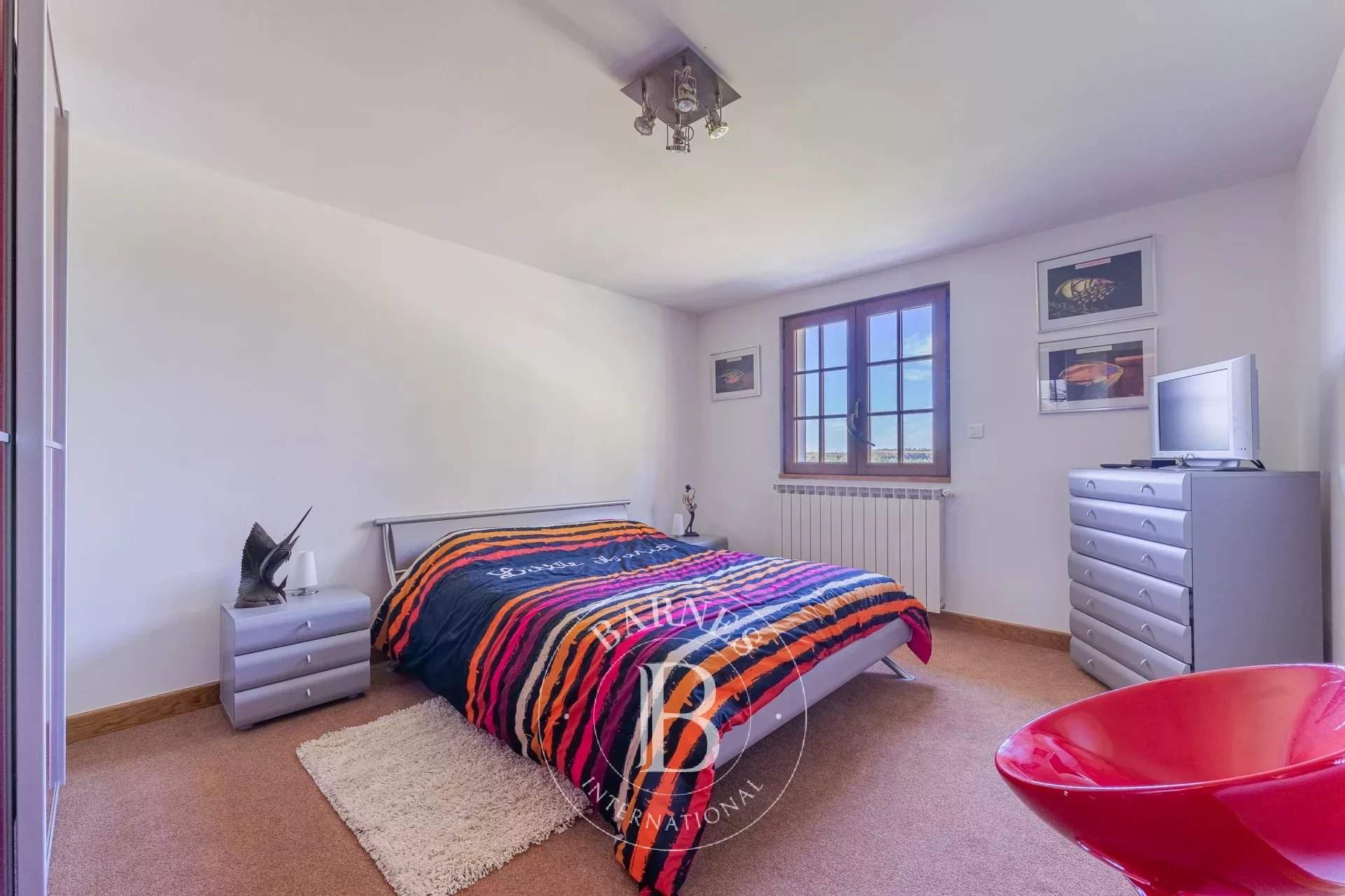 La Chapelle-de-la-Tour  - Maison 10 Pi&egrave;ces 9 Chambres - picture 6