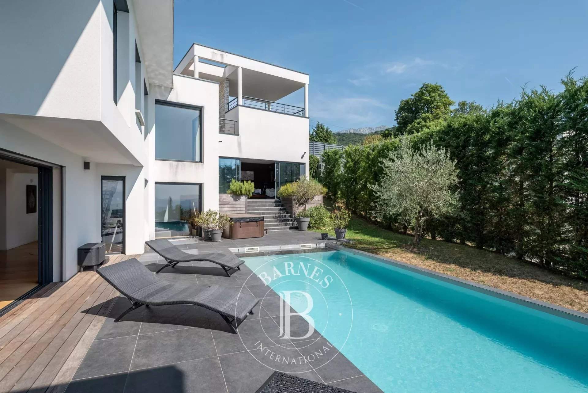 Coublevie  - Maison 7 Pièces 5 Chambres - picture 1