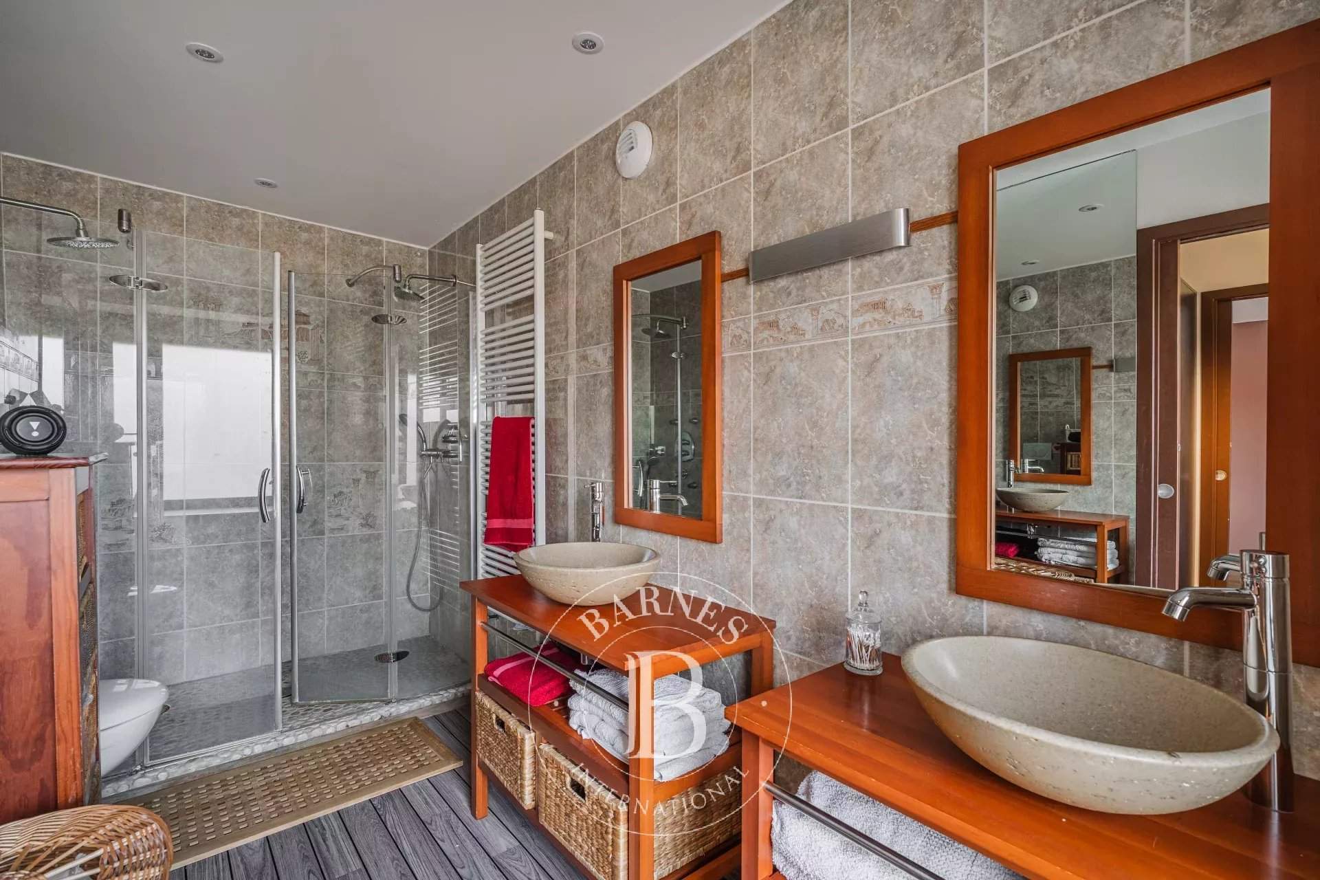 Corbelin  - Maison 12 Pi&egrave;ces 5 Chambres - picture 10