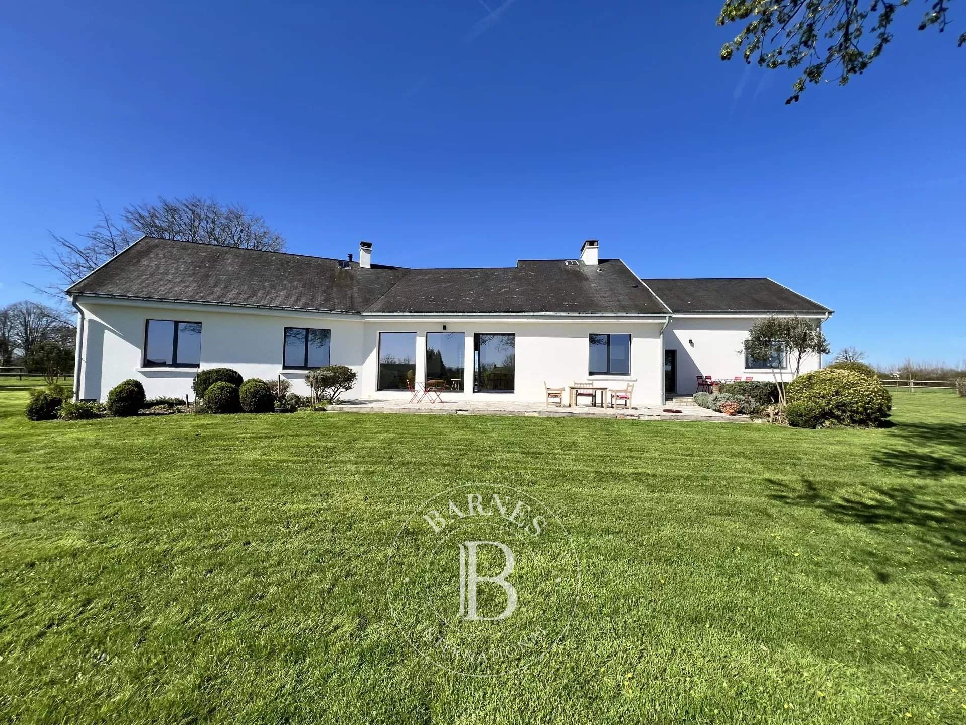 Quettreville-sur-Sienne  - Maison 7 Pi&egrave;ces 4 Chambres - picture 1