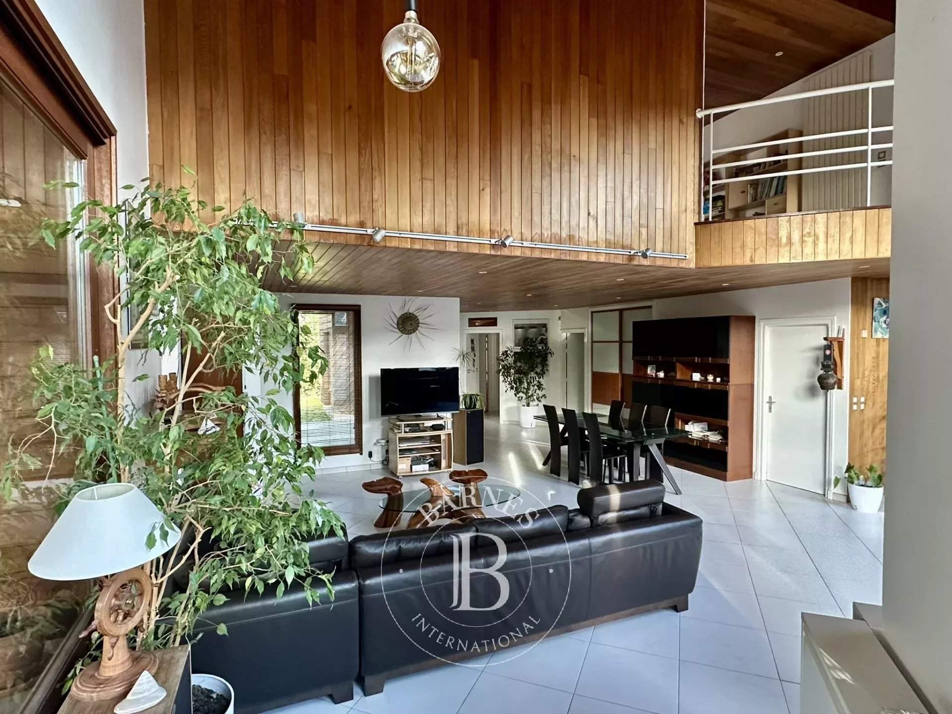 Saint-Michel-sur-Orge  - Maison 5 Pi&egrave;ces 4 Chambres - picture 2