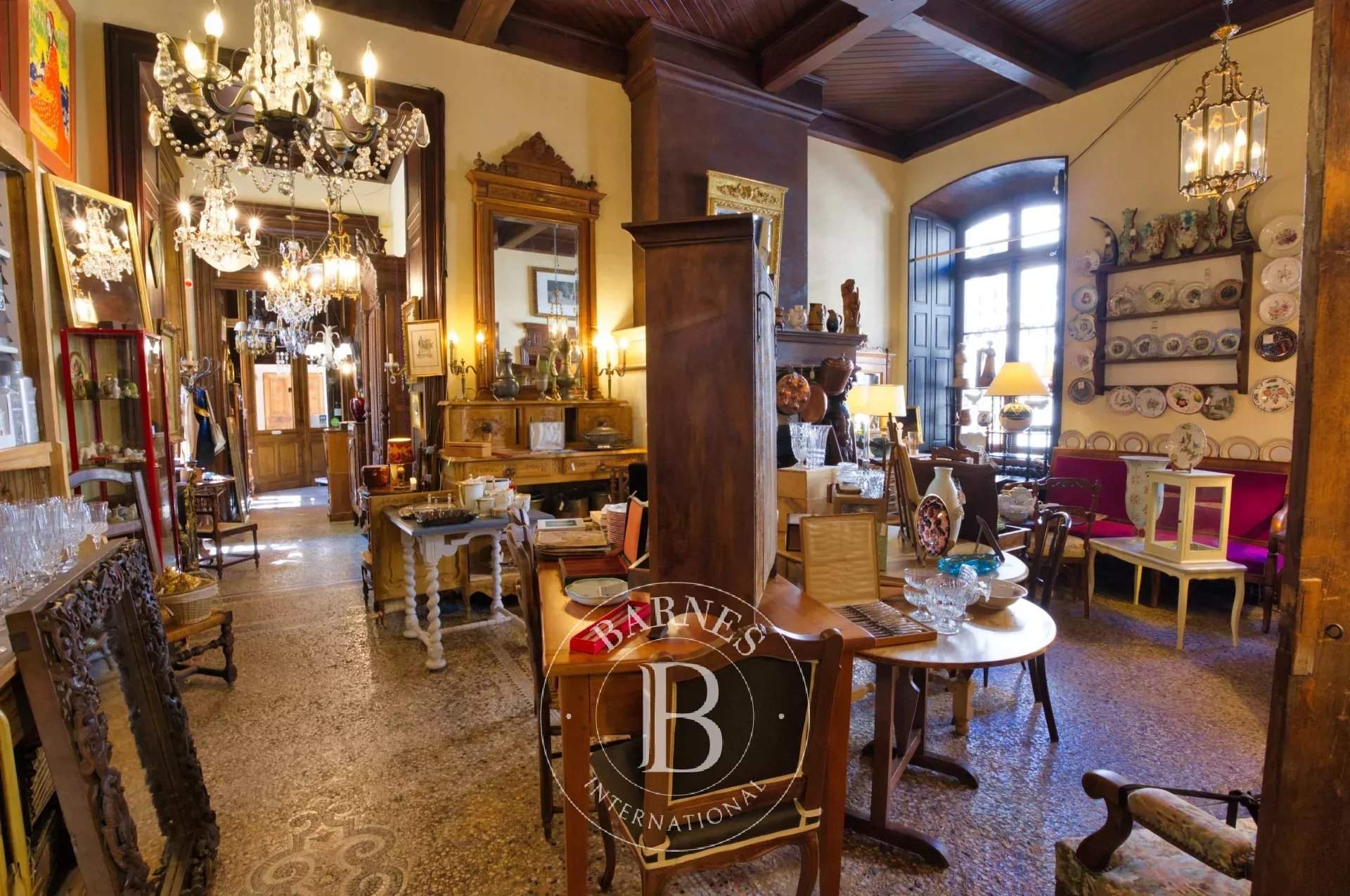 Ambert  - Maison 24 Pi&egrave;ces 11 Chambres - picture 10