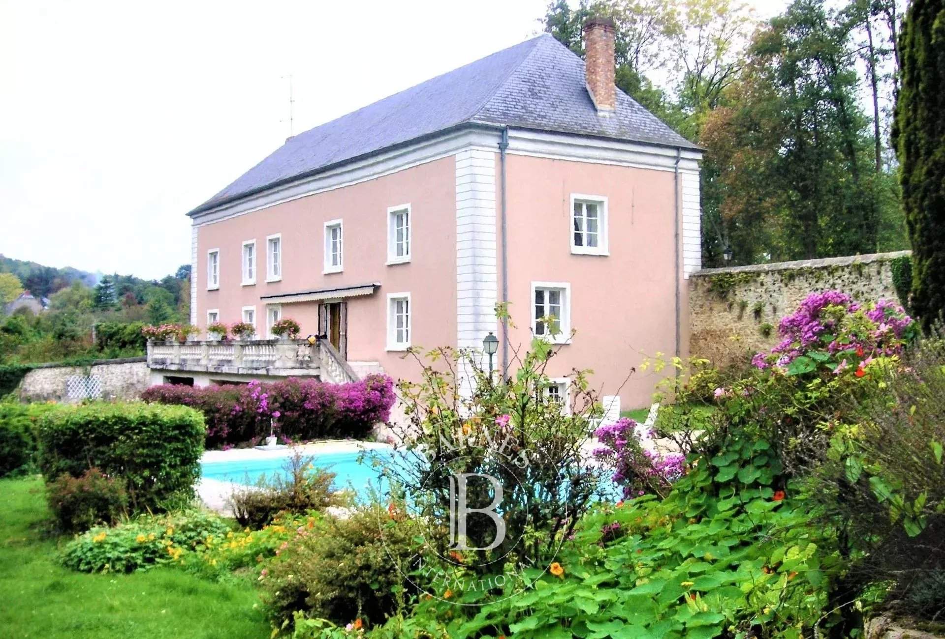 Dampierre-en-Yvelines  - Maison 15 Pi&egrave;ces 8 Chambres - picture 1