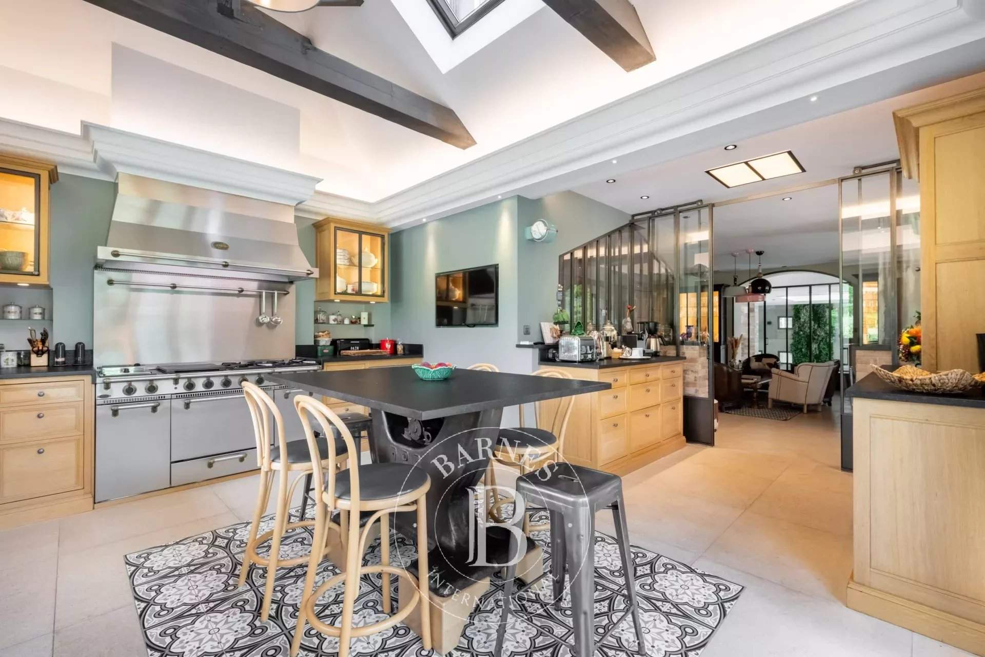 Barbizon  - Propriété 15 Pi&egrave;ces 8 Chambres - picture 8