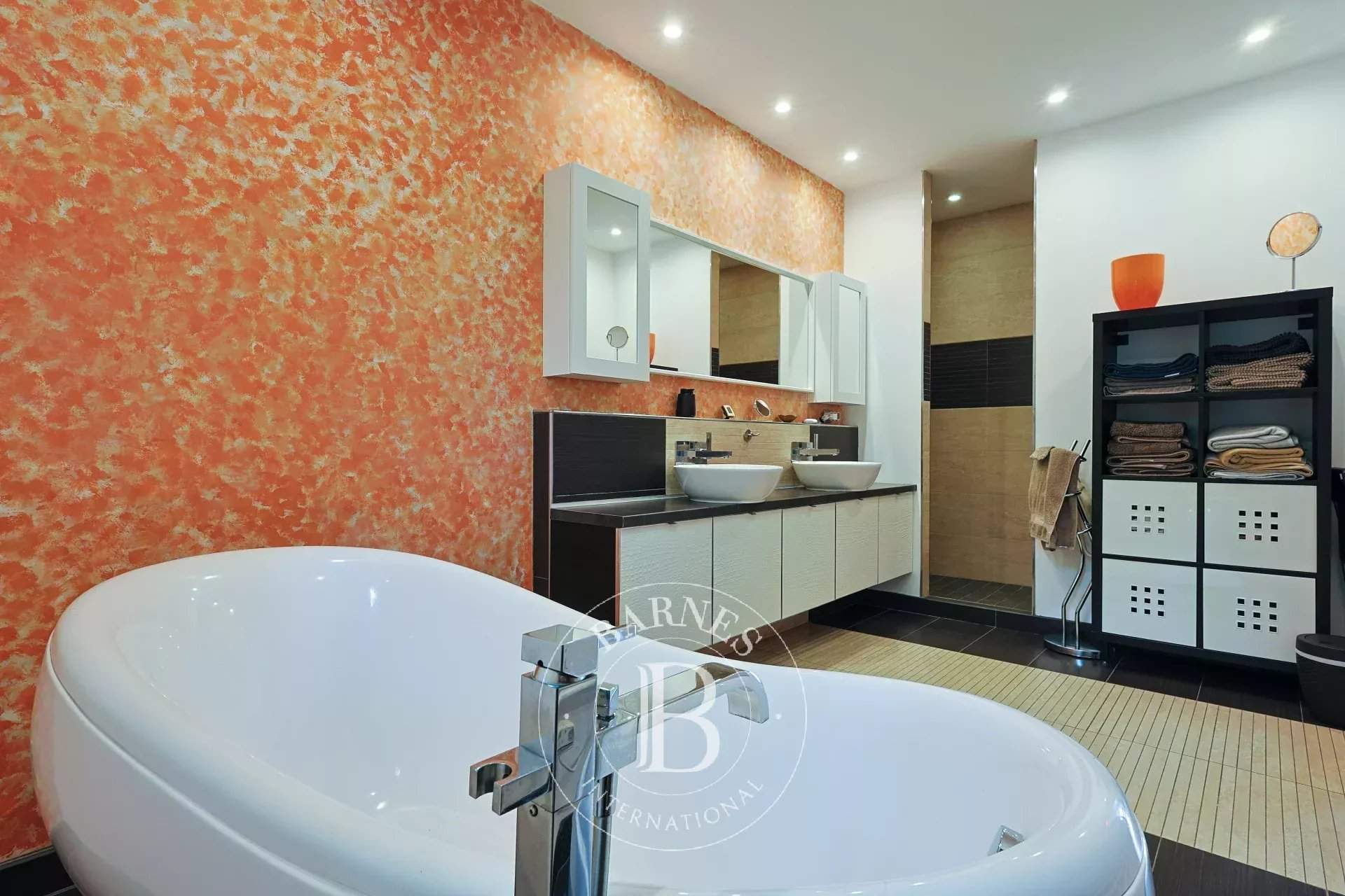 Saint-Maximin-la-Sainte-Baume  - Villa 7 Pièces 4 Chambres - picture 14