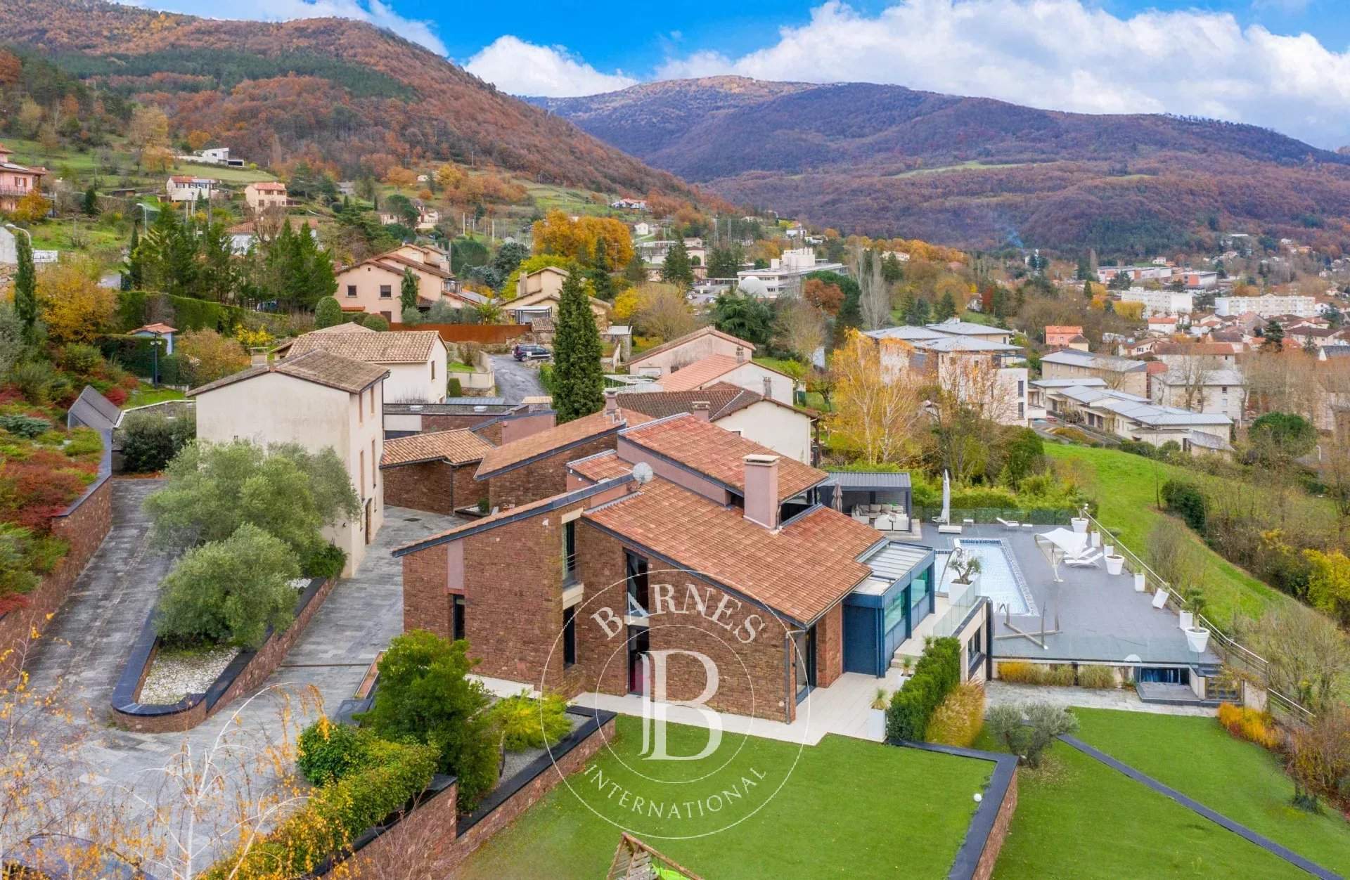 Saint-Affrique  - Villa 13 Pi&egrave;ces 6 Chambres - picture 1