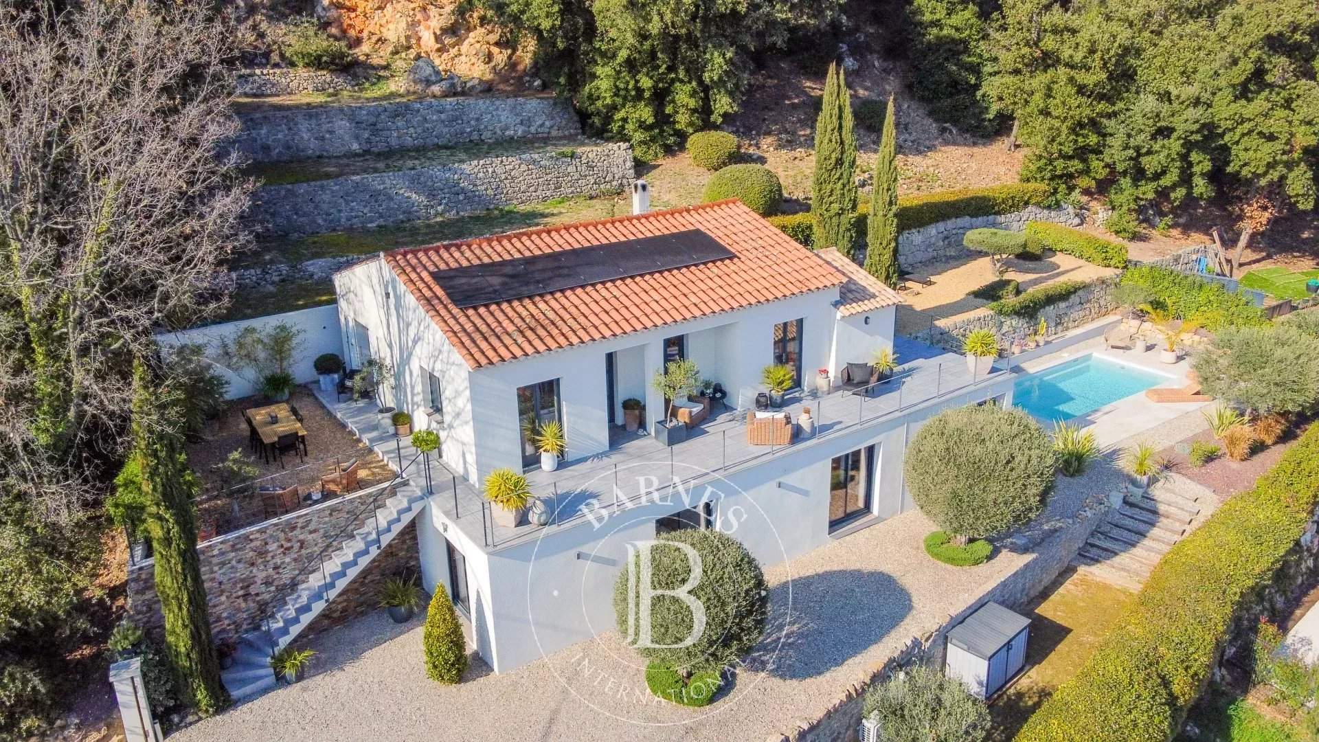 Bagnols-en-Forêt  - Maison 7 Pi&egrave;ces 3 Chambres - picture 4