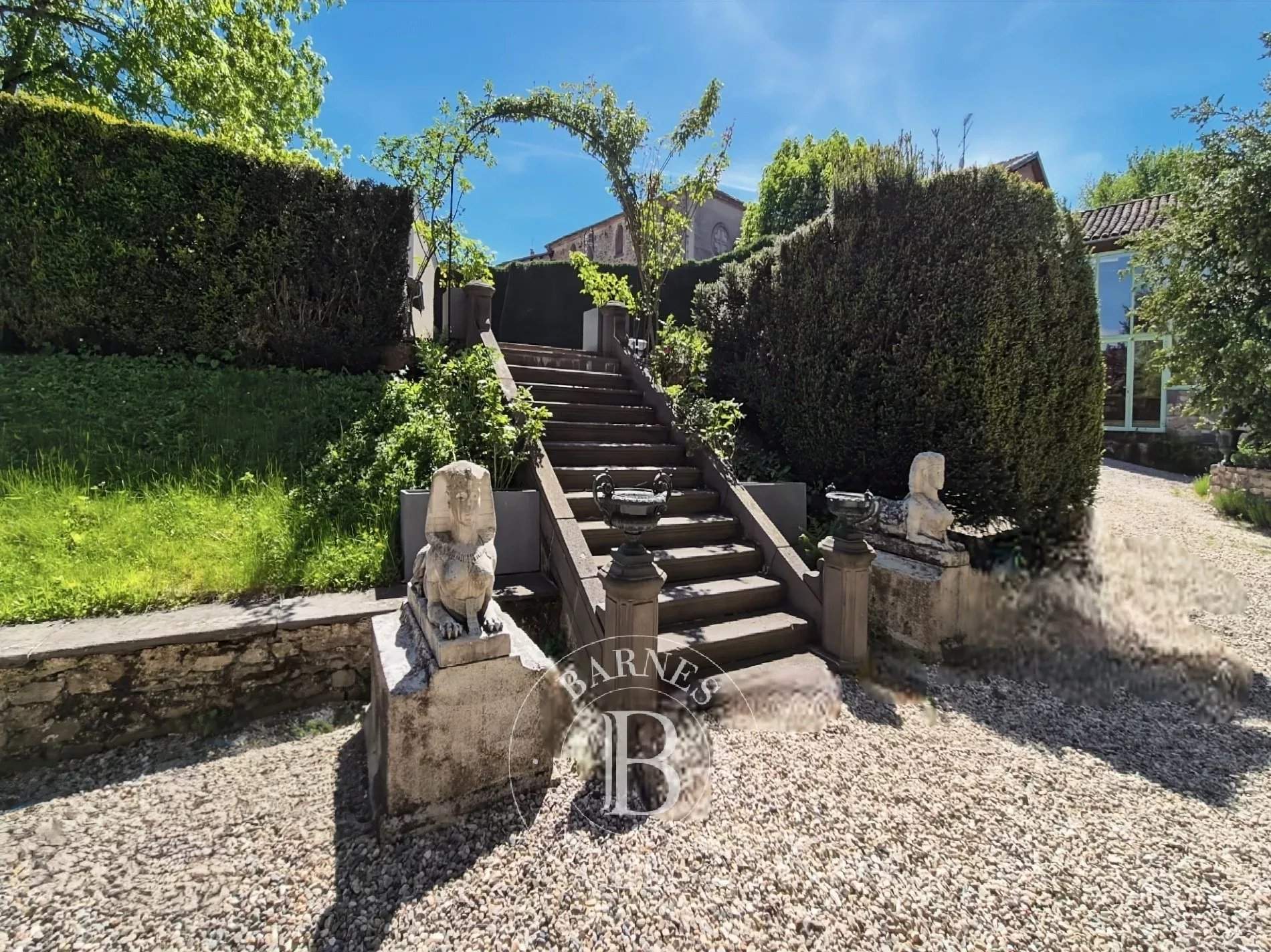 Ambert  - Maison 24 Pi&egrave;ces 11 Chambres - picture 9