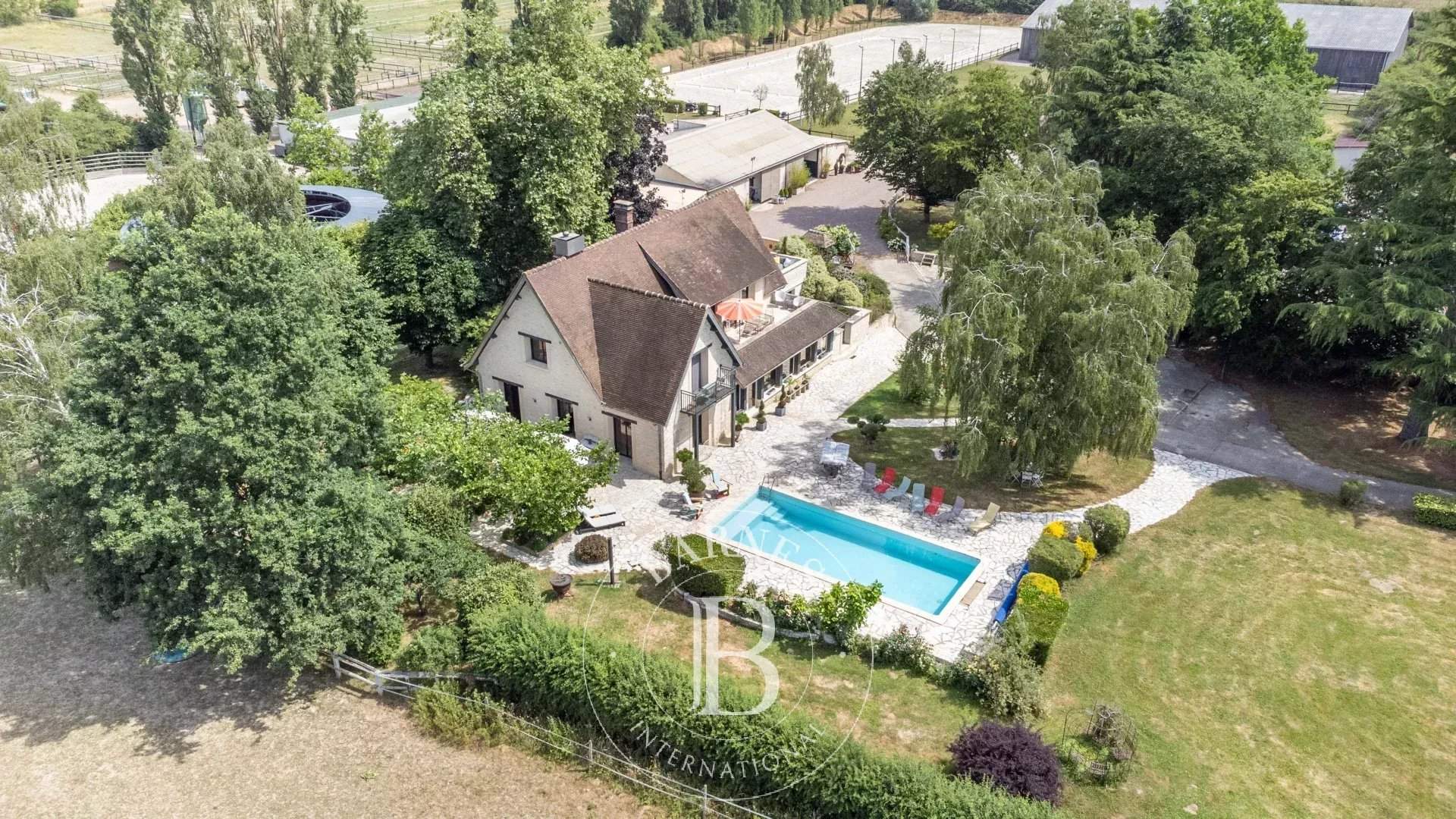 Bréval  - Domaine équestre  - picture 2
