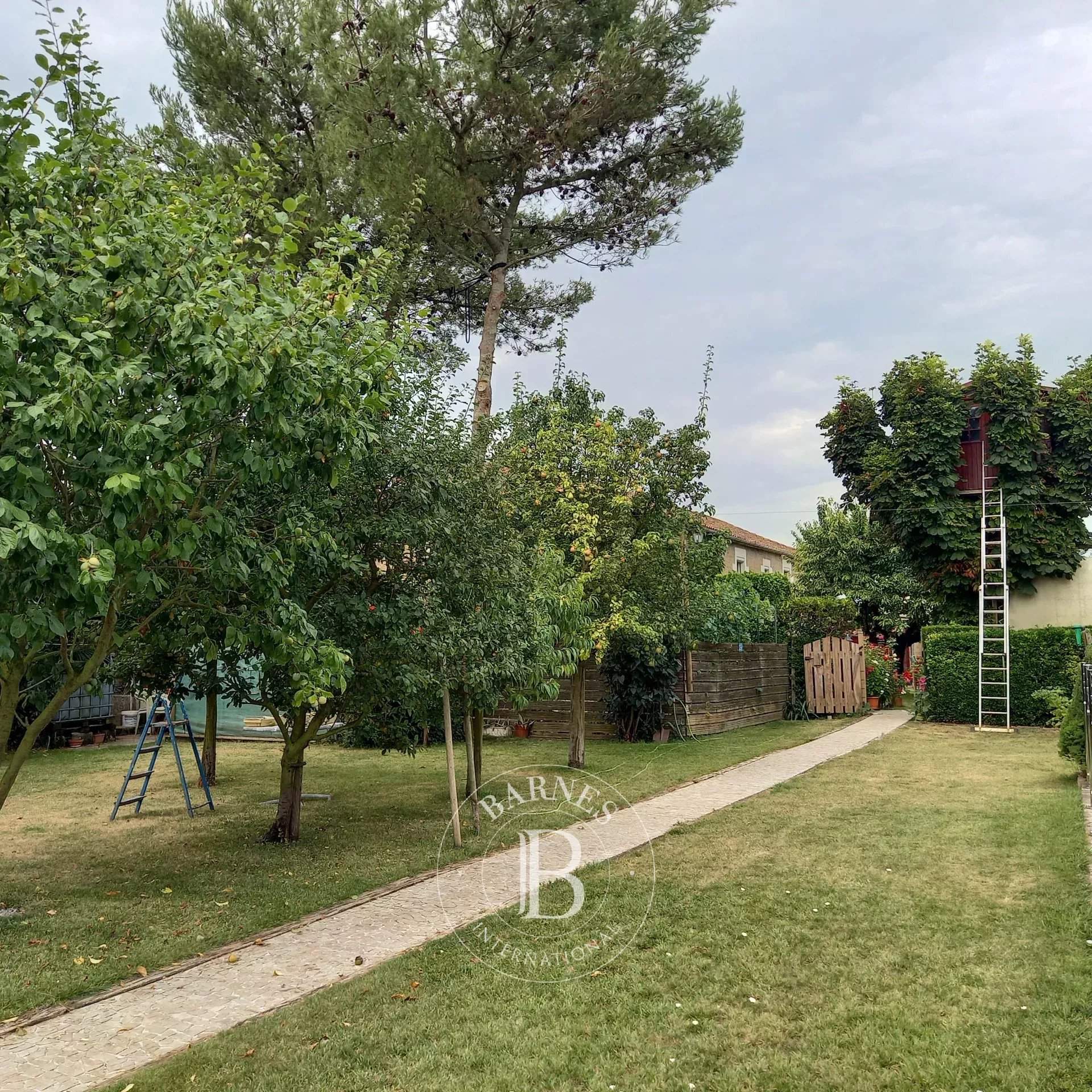 La Rochelle  - House 7 Bedrooms - picture 10